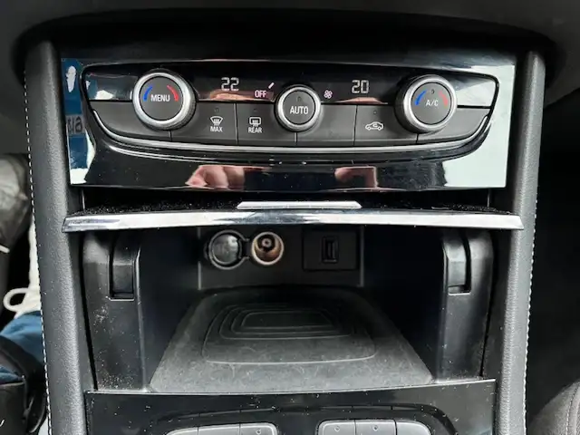 Opel Grandland view 15