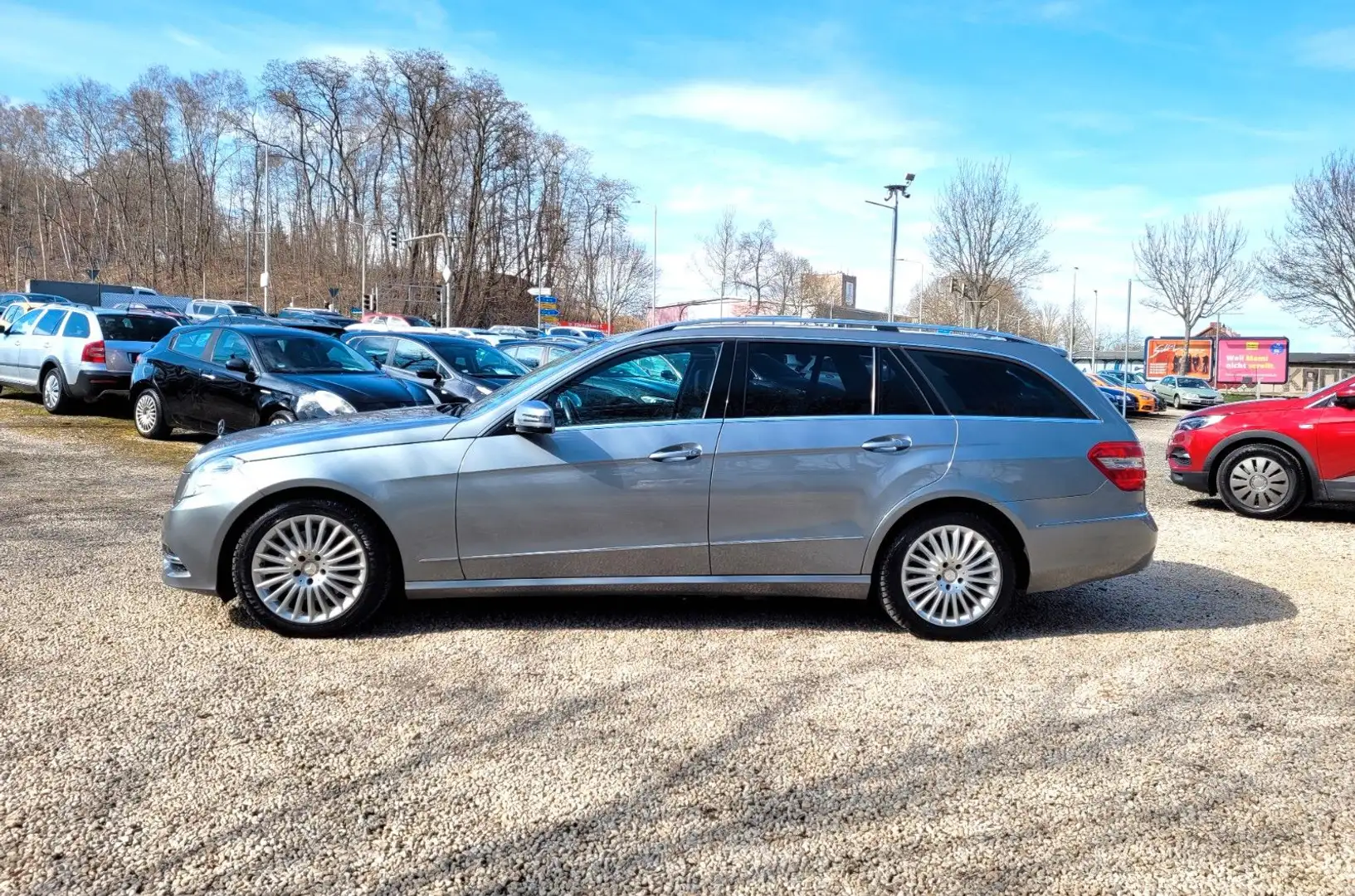 Mercedes-Benz E 300 T BlueTec Hybrid*R-CAM*SZH*Temp*SR+WR*LMF* Argintiu - 2