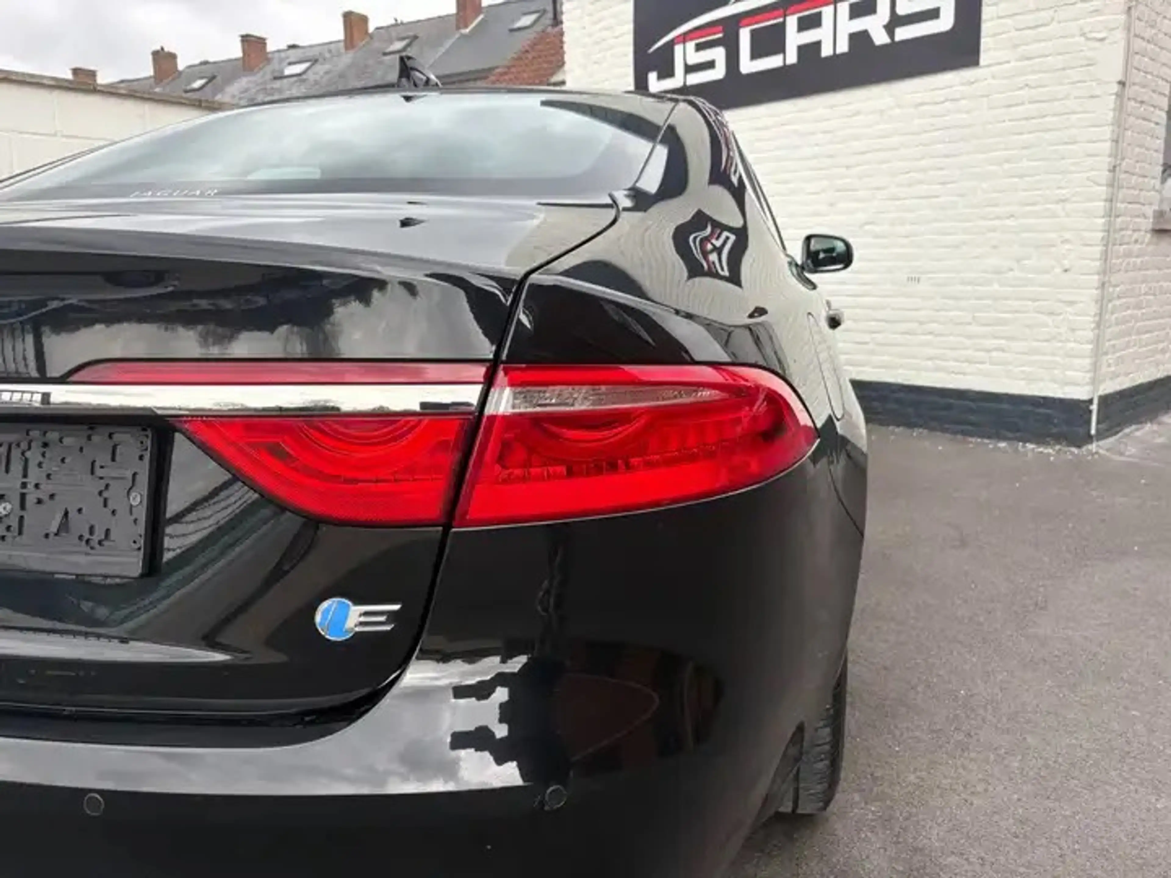 Jaguar XF 2.0 D*GPS*CUIR*CAMERA*LED*PDC*CRUISE*MULTIMEDIA* — photo 7