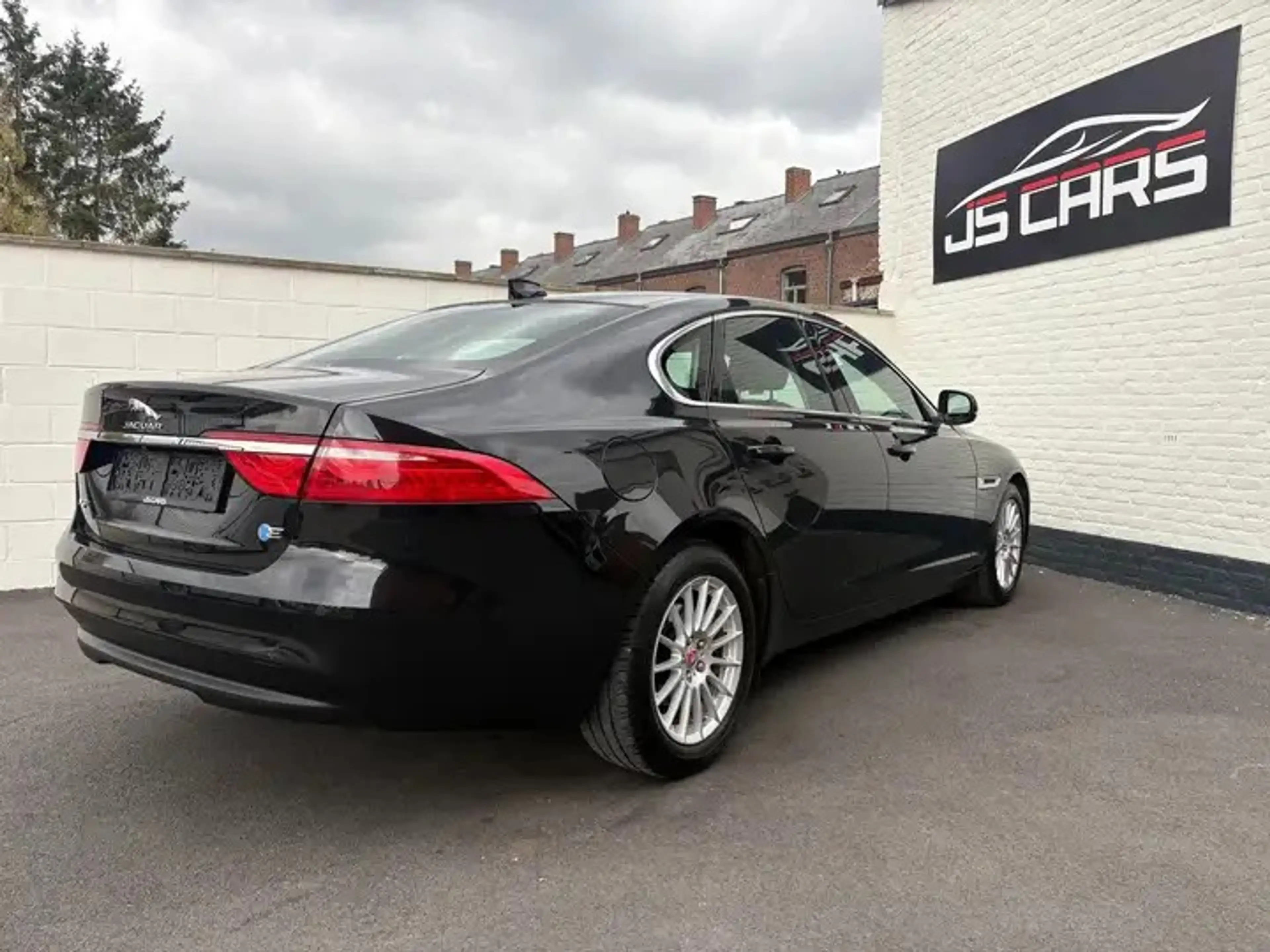 Jaguar XF 2.0 D*GPS*CUIR*CAMERA*LED*PDC*CRUISE*MULTIMEDIA* — photo 5