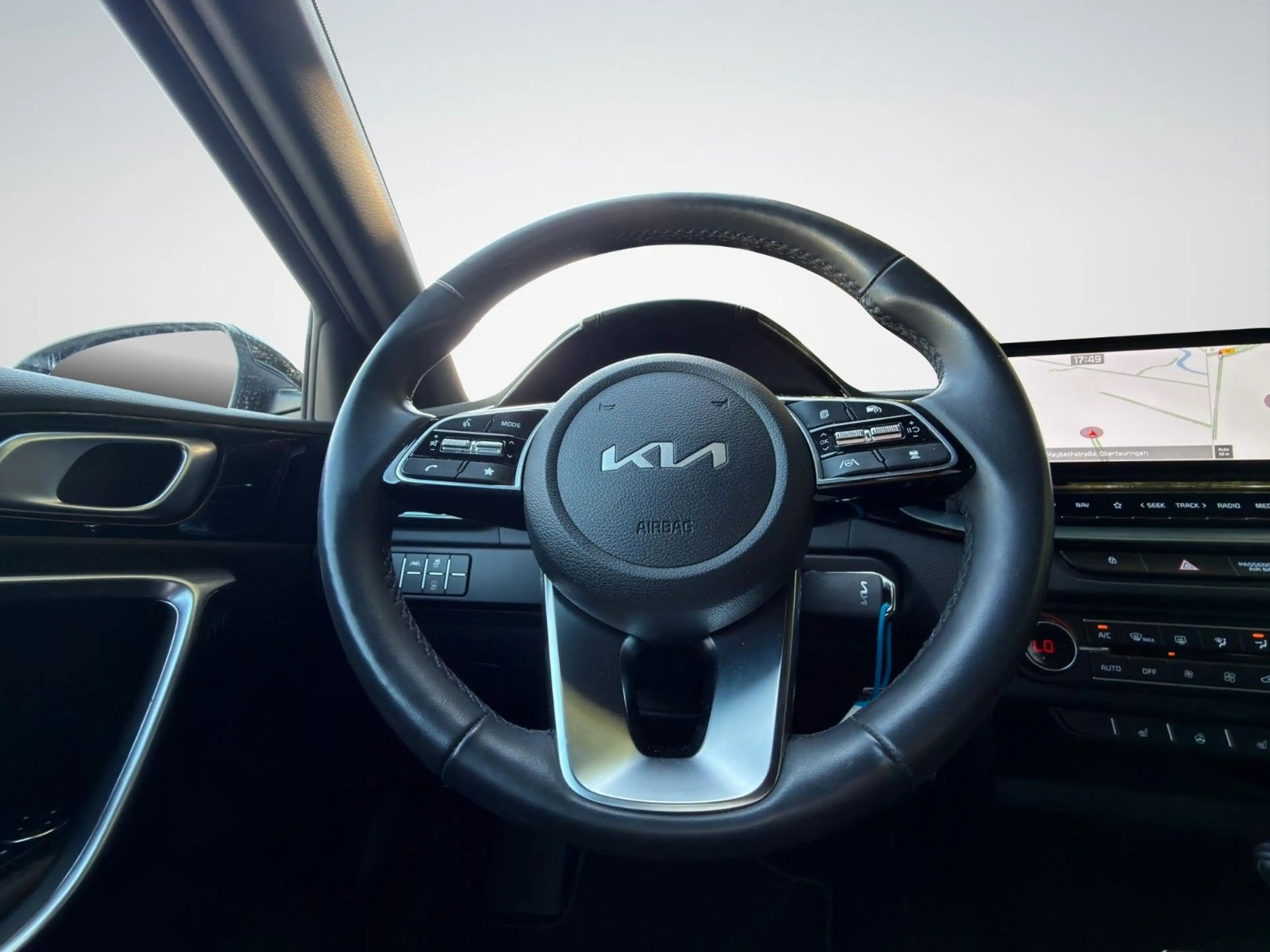 Kia Ceed / cee'd 1.0 T-GDI 48V DCT Nightline Edition — photo 10