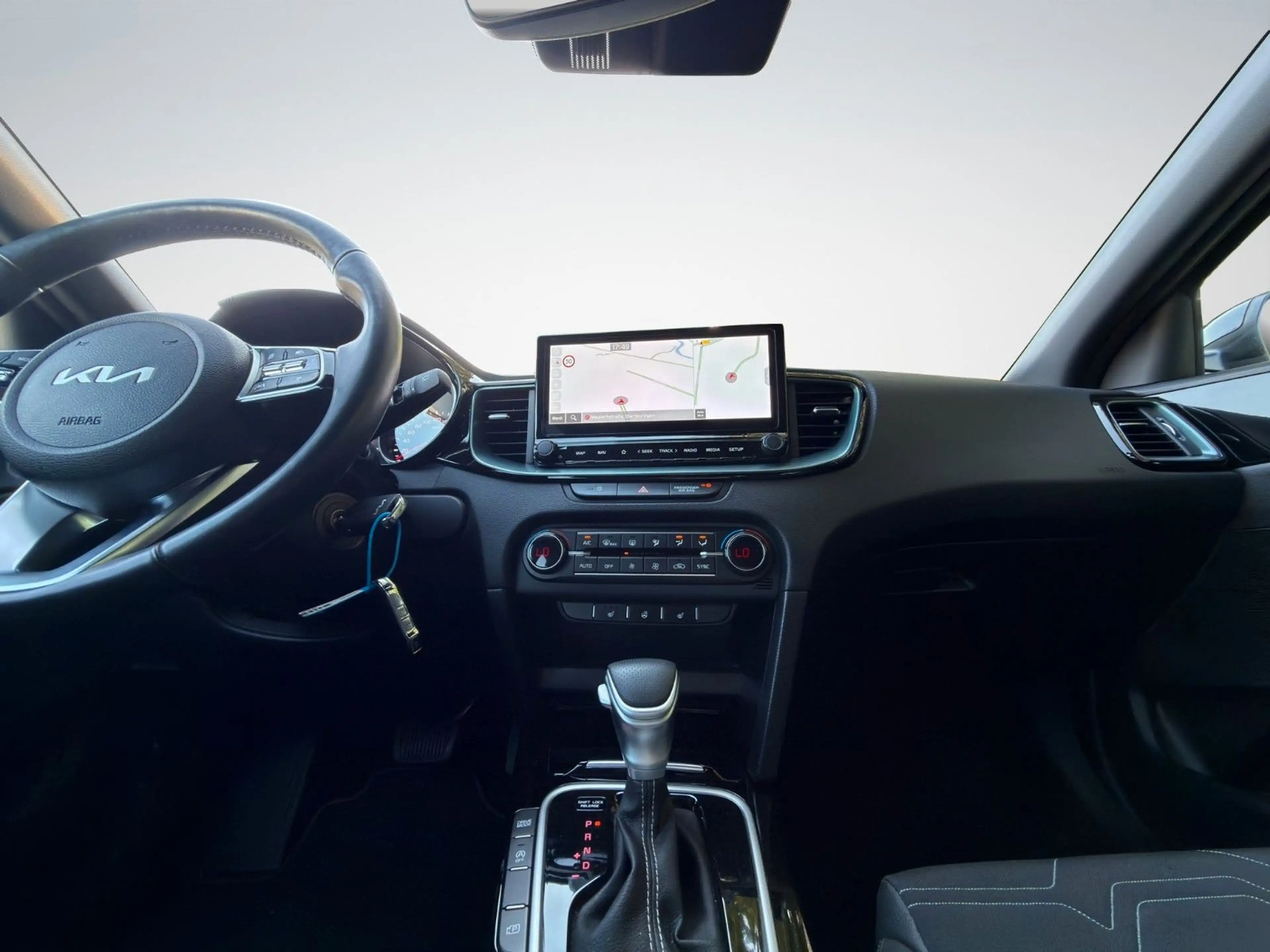 Kia Ceed / cee'd 1.0 T-GDI 48V DCT Nightline Edition — photo 14
