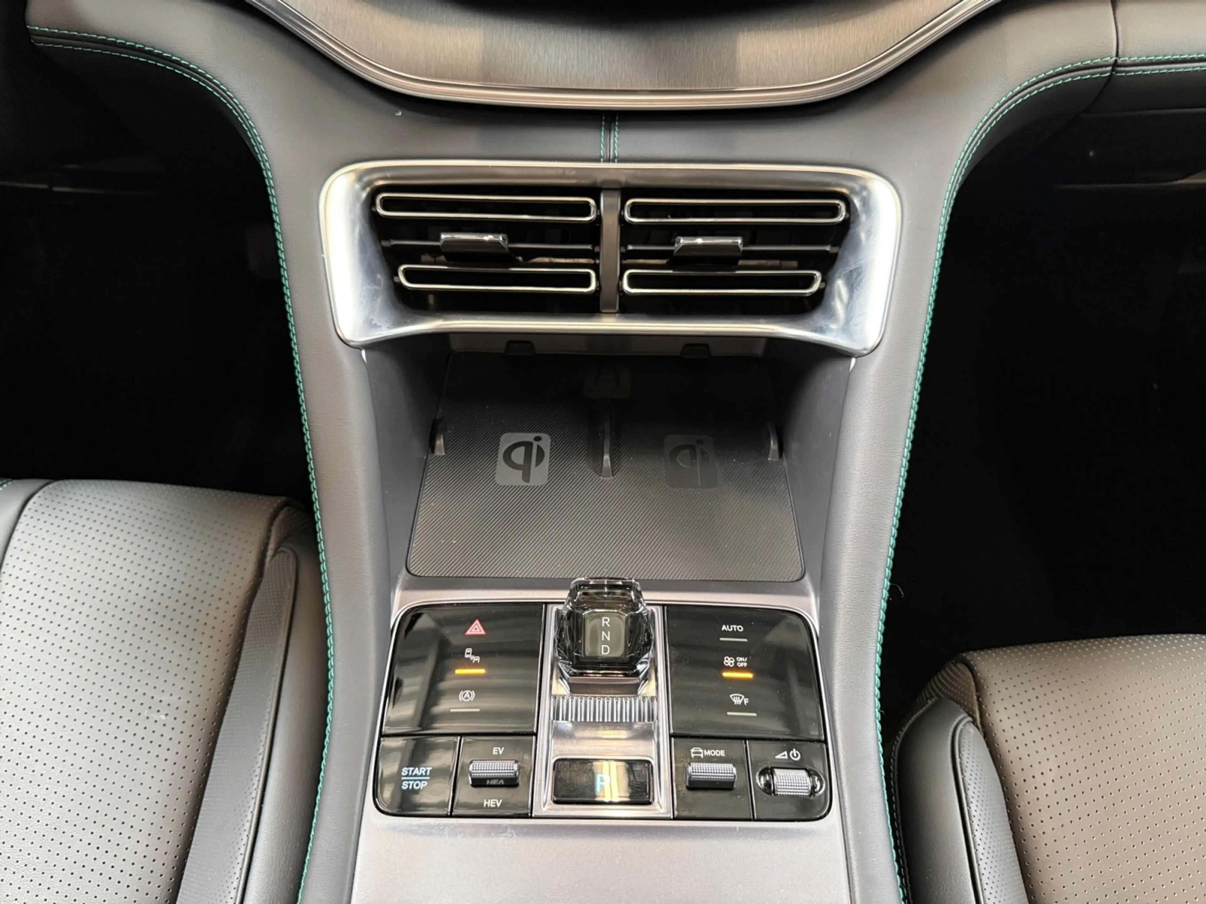 BYD Seal U 1.5 DM-i FWD Boost I PHEV I Panoramadak I 360 Came — photo 8