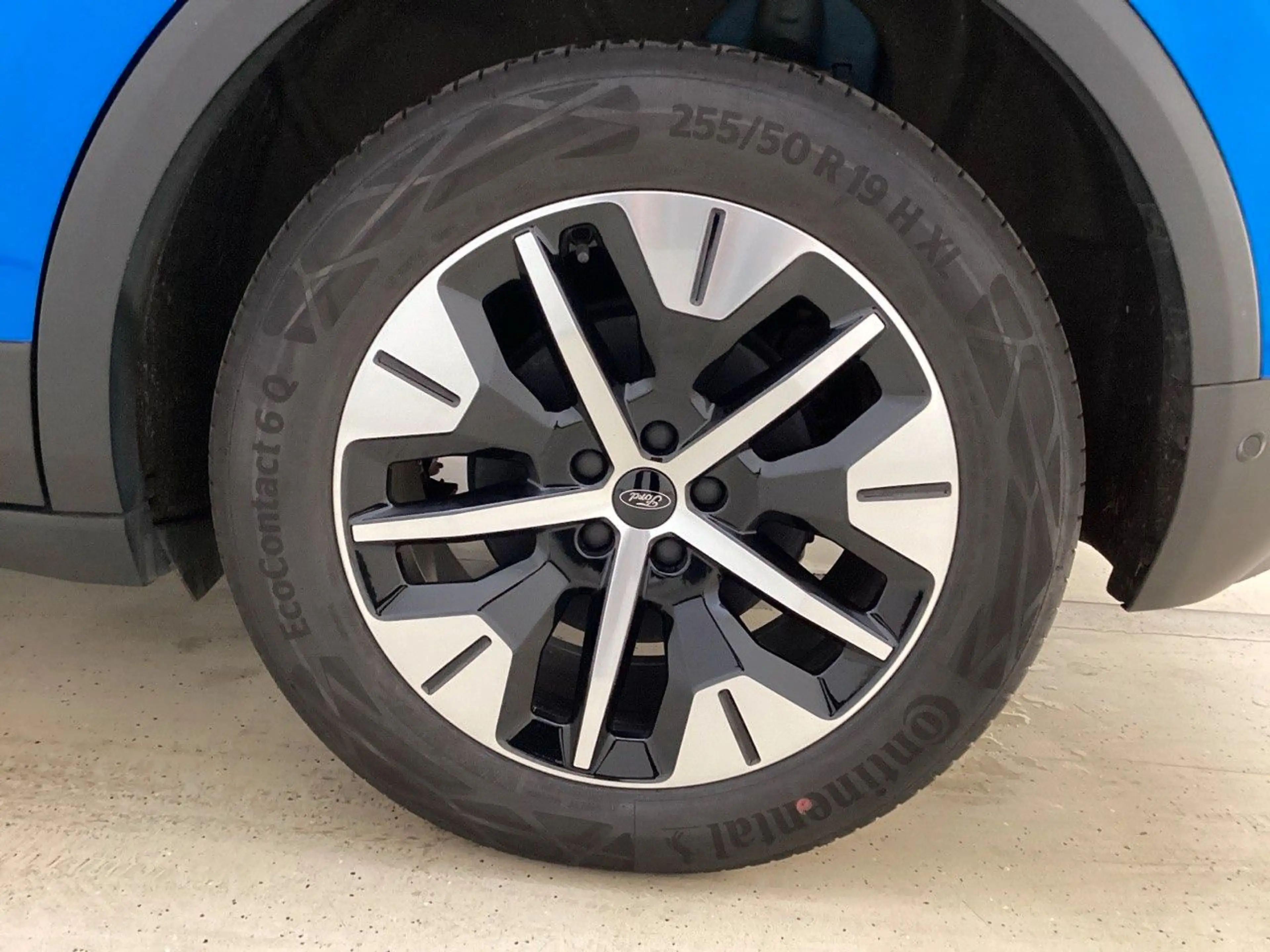 Ford Explorer AWD 79kWh Auto./360-KAMERA/ACC/HEAD-UP/ — photo 6