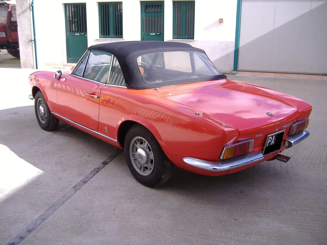 Fiat 124 Spider, foto 4
