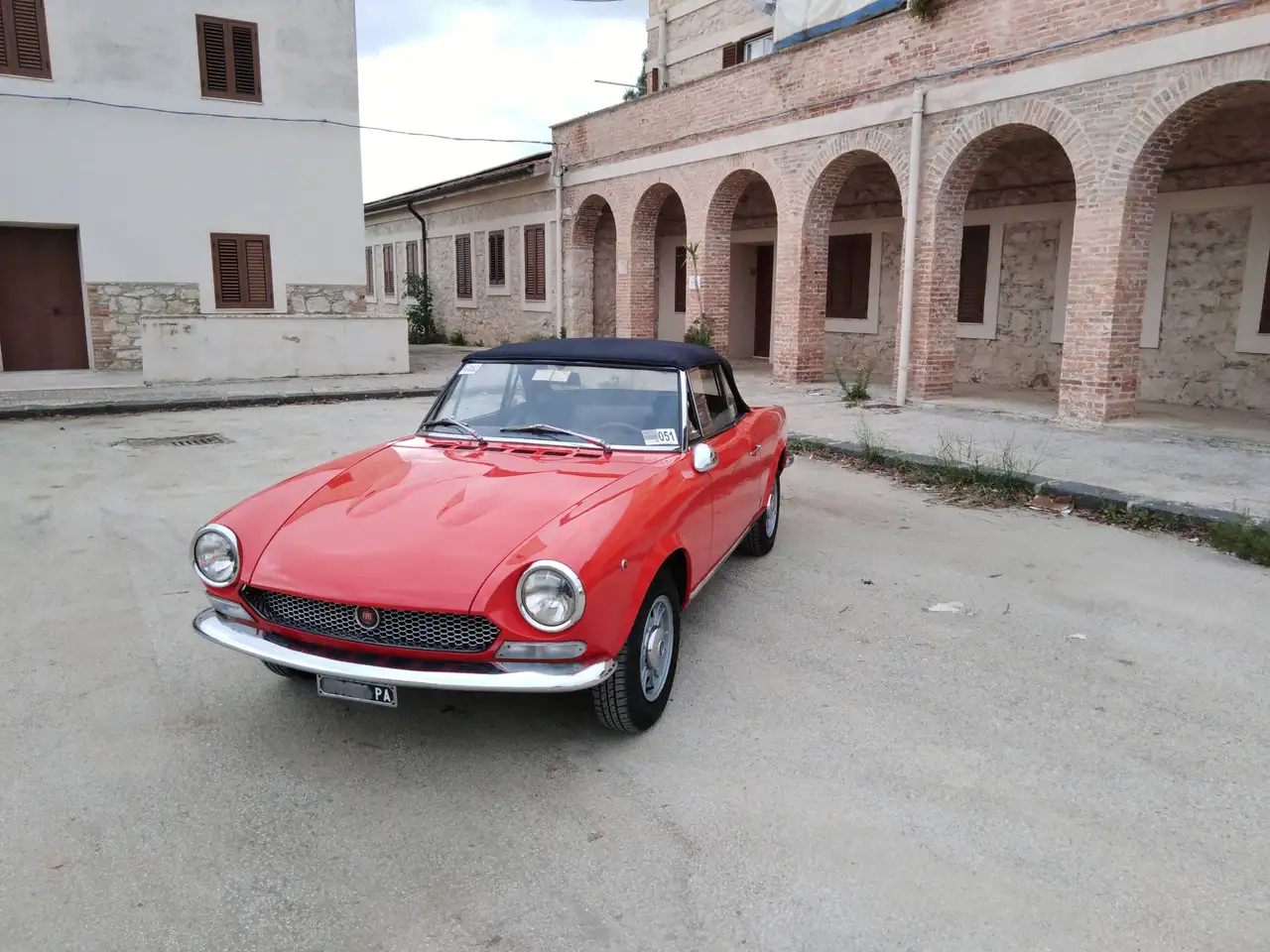 Fiat 124 Spider, foto 2