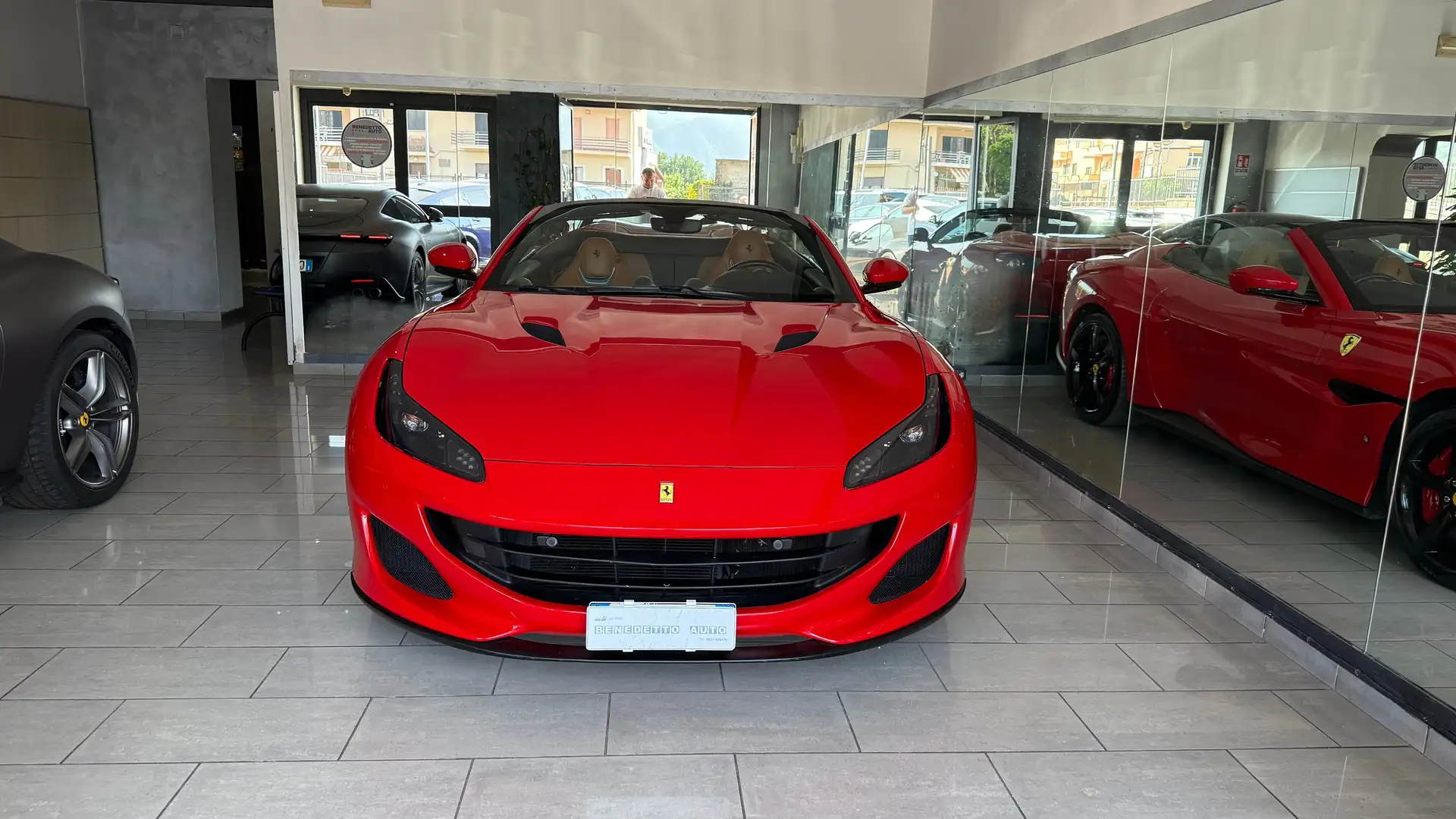 Ferrari Portofino 3.9 UFF ITALIA Czerwony - 1