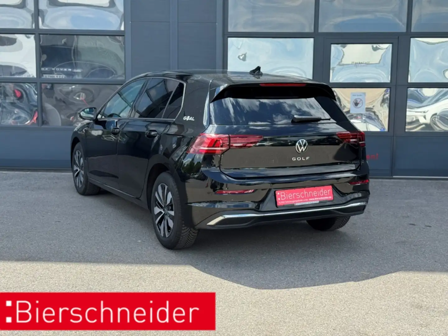 Volkswagen Golf 8 1.5 TSI Goal DIG.COCKPIT PRO LED AHK NAVI 16 DAB Schwarz - 2