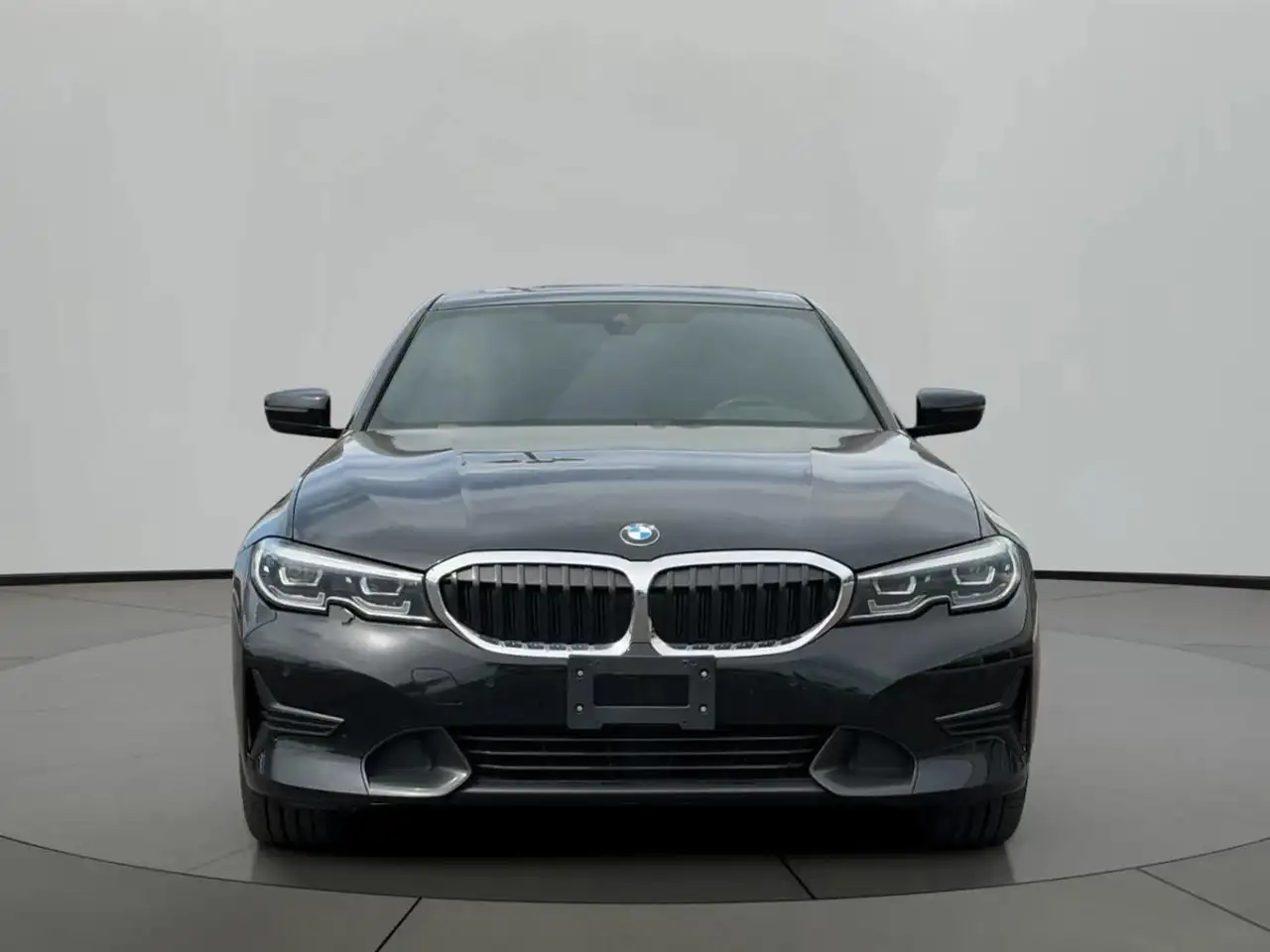 BMW 3 Series снимка BMW 3 Series