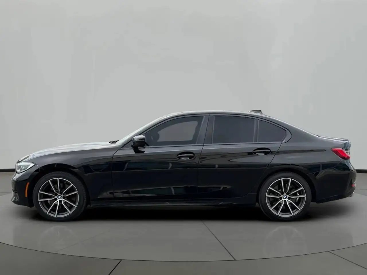 BMW 3 Series снимка BMW 3 Series