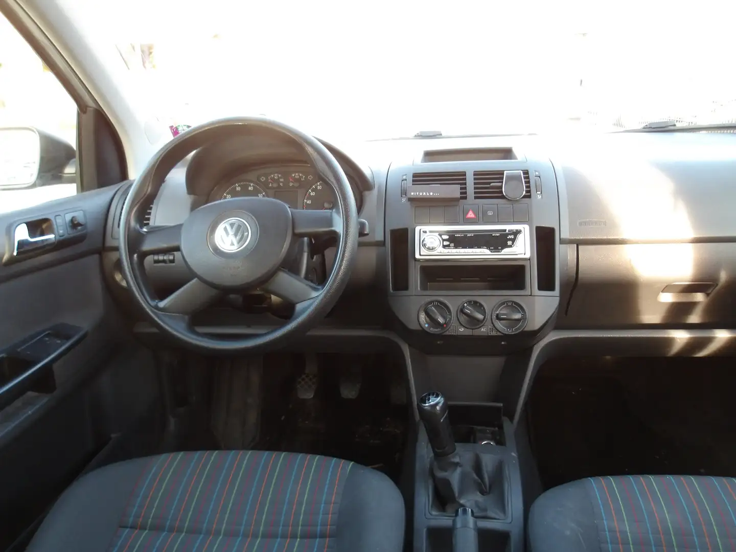 Volkswagen Polo Polo IV  5-Türer 1.4 Silber - 2