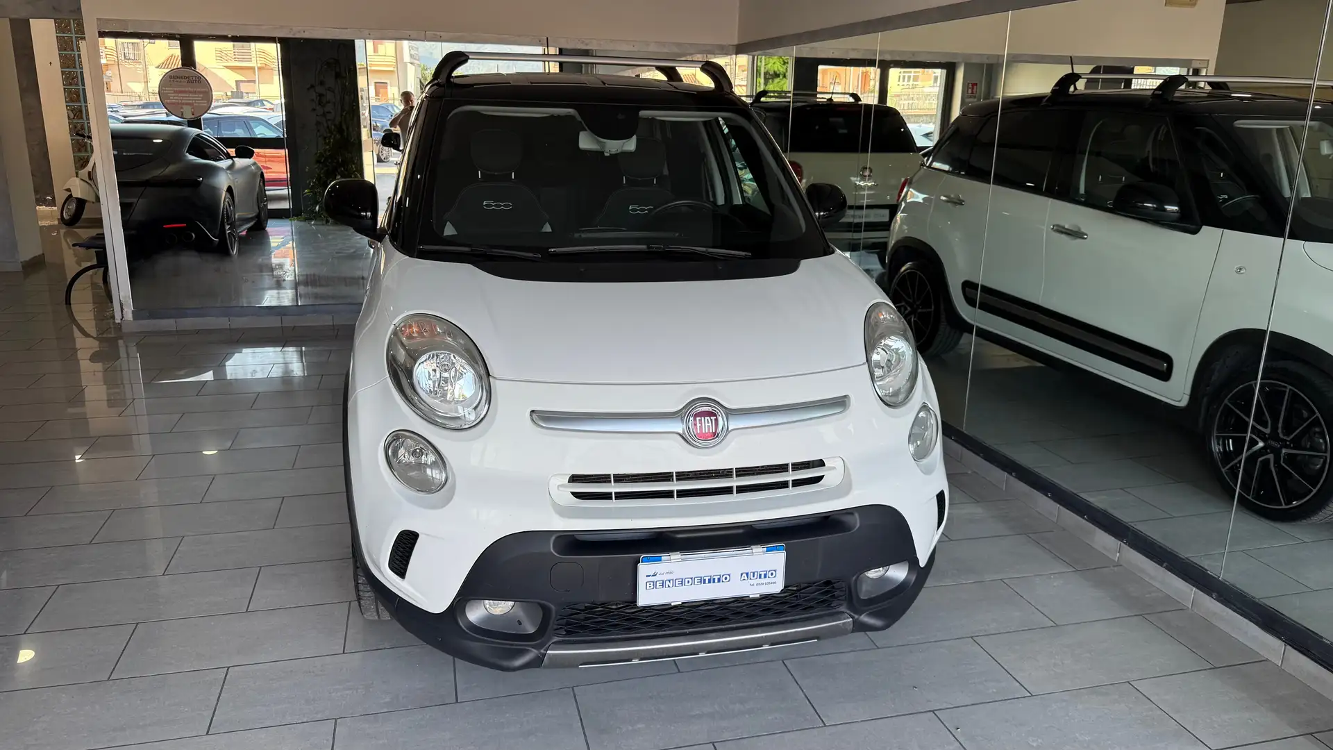 Fiat 500L 1.6 mjt Trekking 120cv E6 BICOLORE CERCHIO 18 Bianco - 2