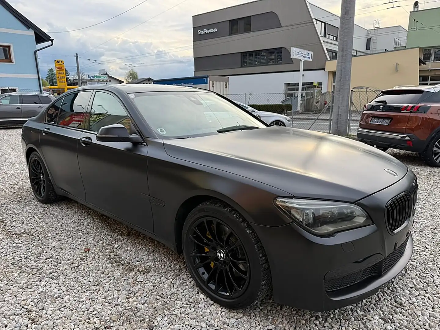 BMW 730 d Aut. Schwarz - 2