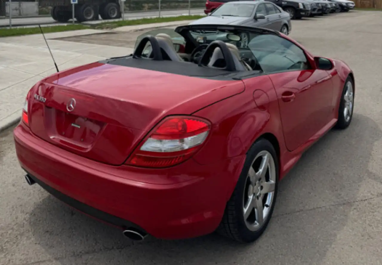 Mercedes-Benz SLK снимка Mercedes-Benz SLK