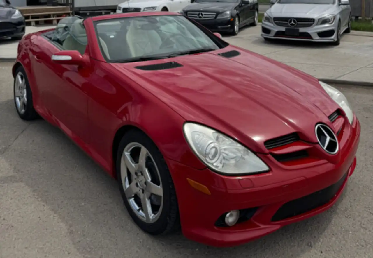 Mercedes-Benz SLK снимка Mercedes-Benz SLK