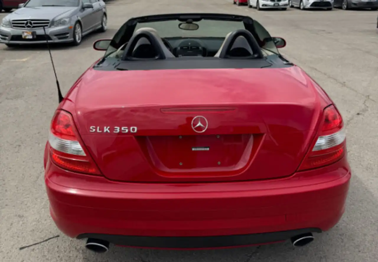 Mercedes-Benz SLK снимка Mercedes-Benz SLK