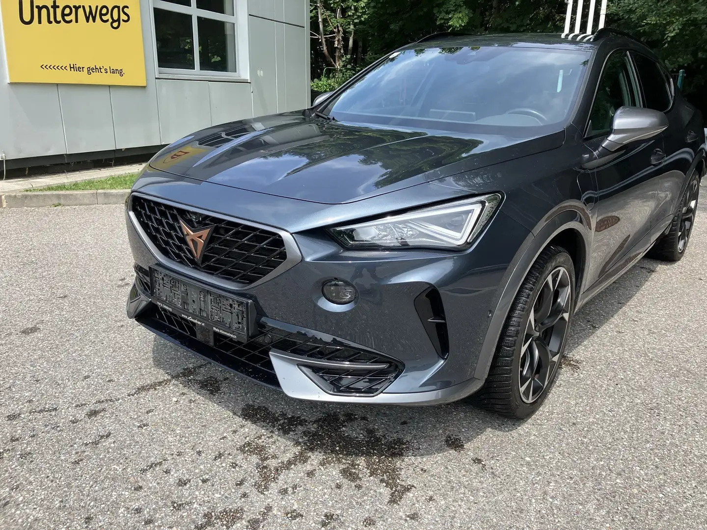 CUPRA Formentor Cupra Formentor VZ 1,4 e-Hybrid 245 DSG; AHK Grau - 2