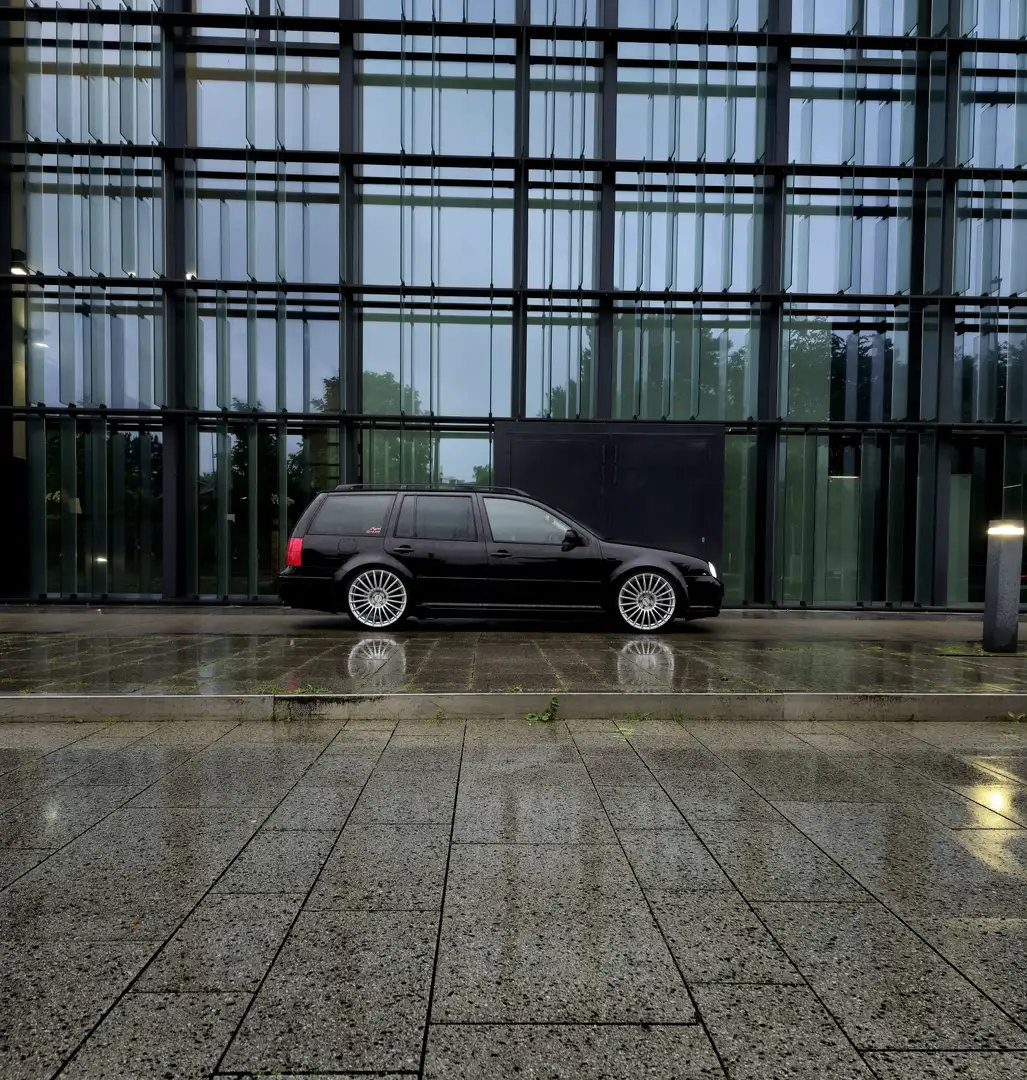 Volkswagen Golf 1.9 TDI Variant Zwart - 1