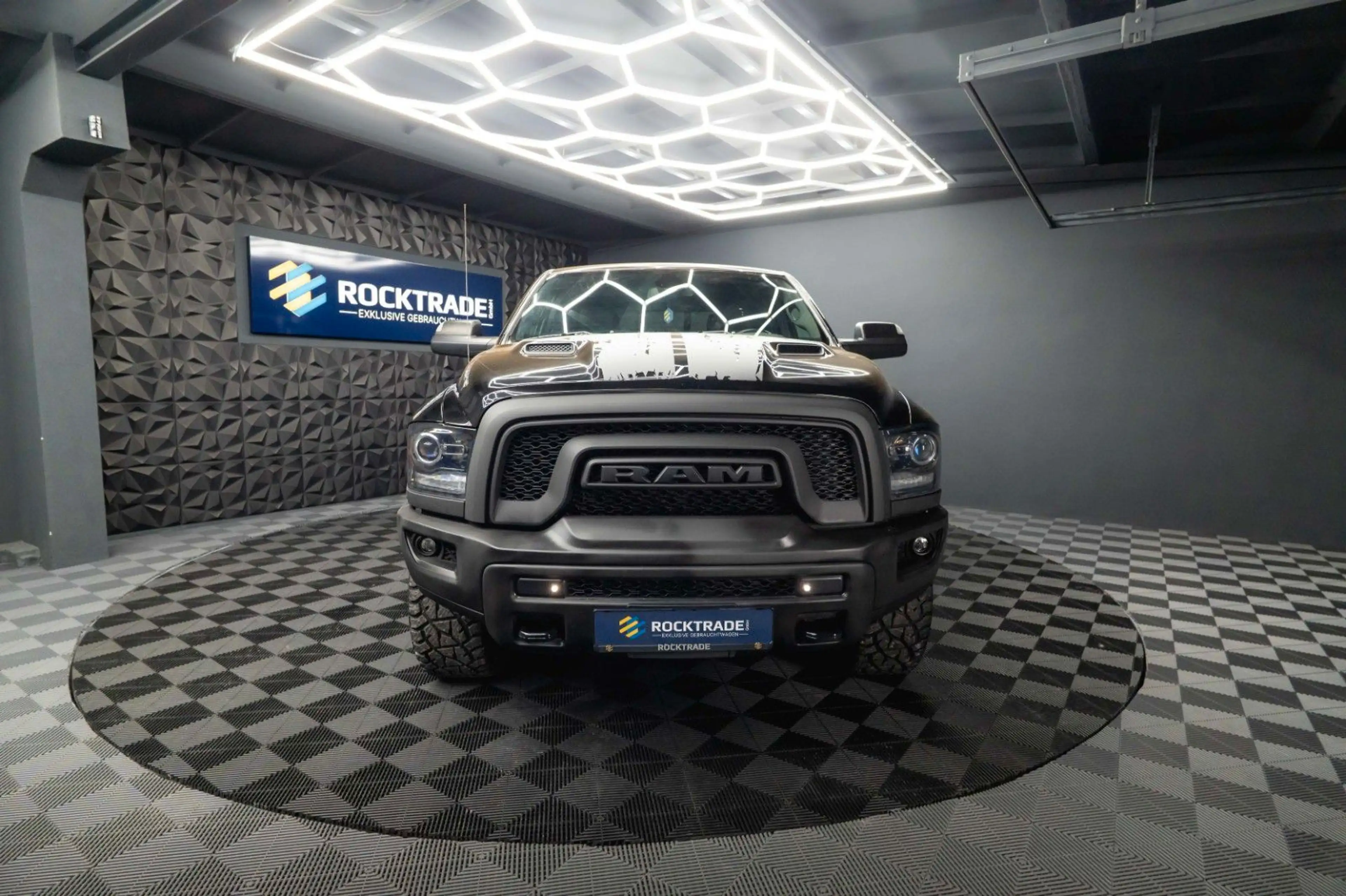 Dodge RAM 5.7 V8 HEMI 4x4 Sport OFFROAD Night WARLOCK — photo 12