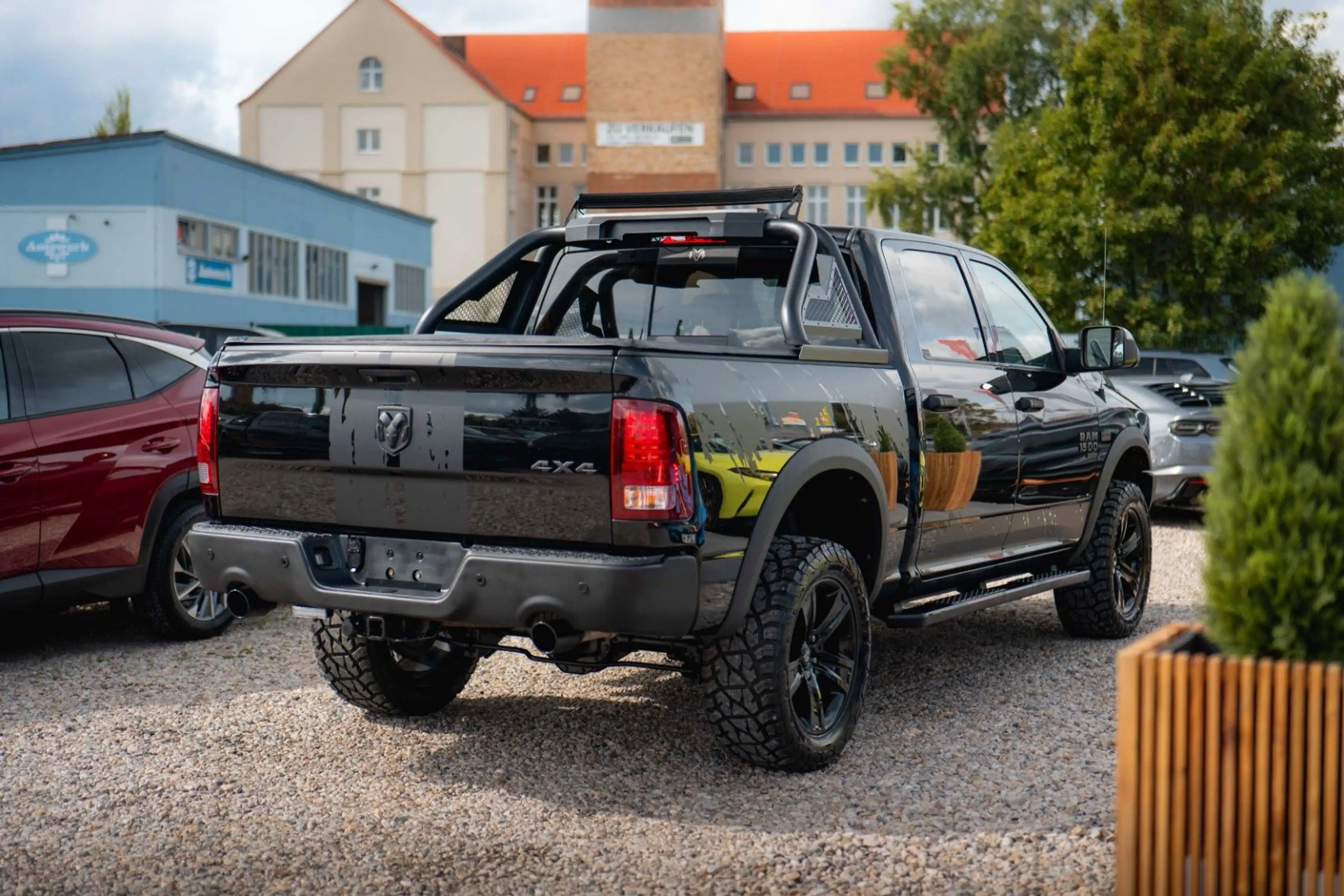 Dodge RAM 5.7 V8 HEMI 4x4 Sport OFFROAD Night WARLOCK — photo 4