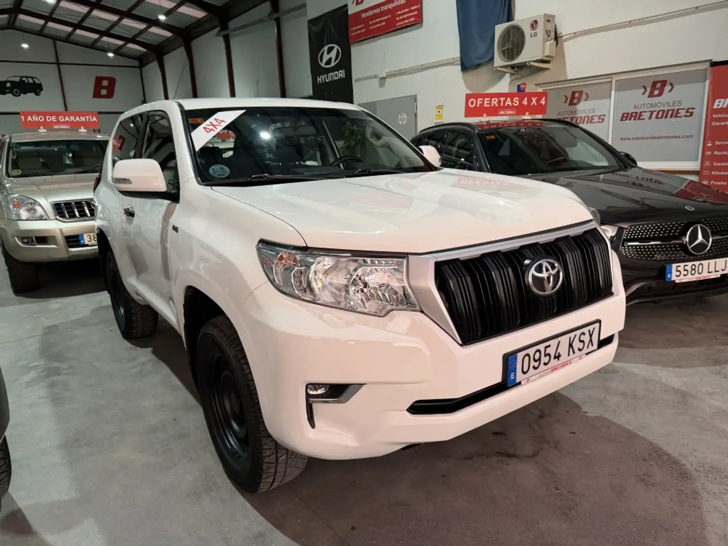 Toyota Land Cruiser D-4D GX Wit - 1