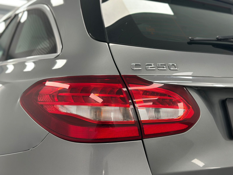 Mercedes-Benz C 250 T CGI AVANTGARDE AHK Panorama Kamera — photo 10