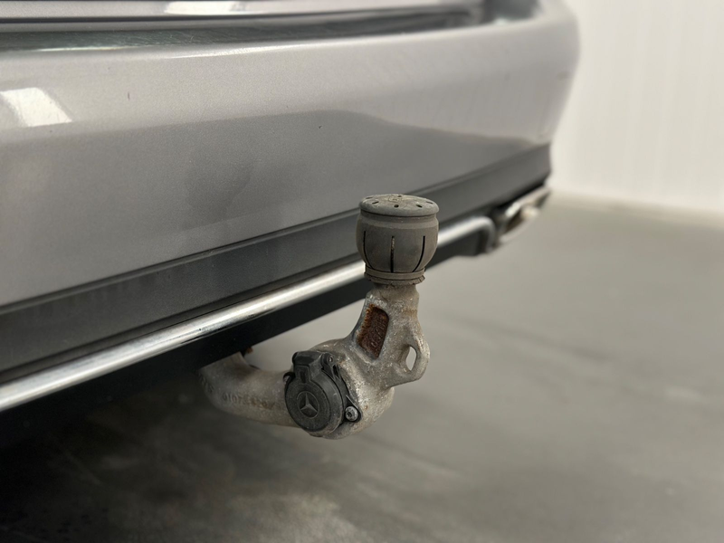 Mercedes-Benz C 250 T CGI AVANTGARDE AHK Panorama Kamera — photo 13