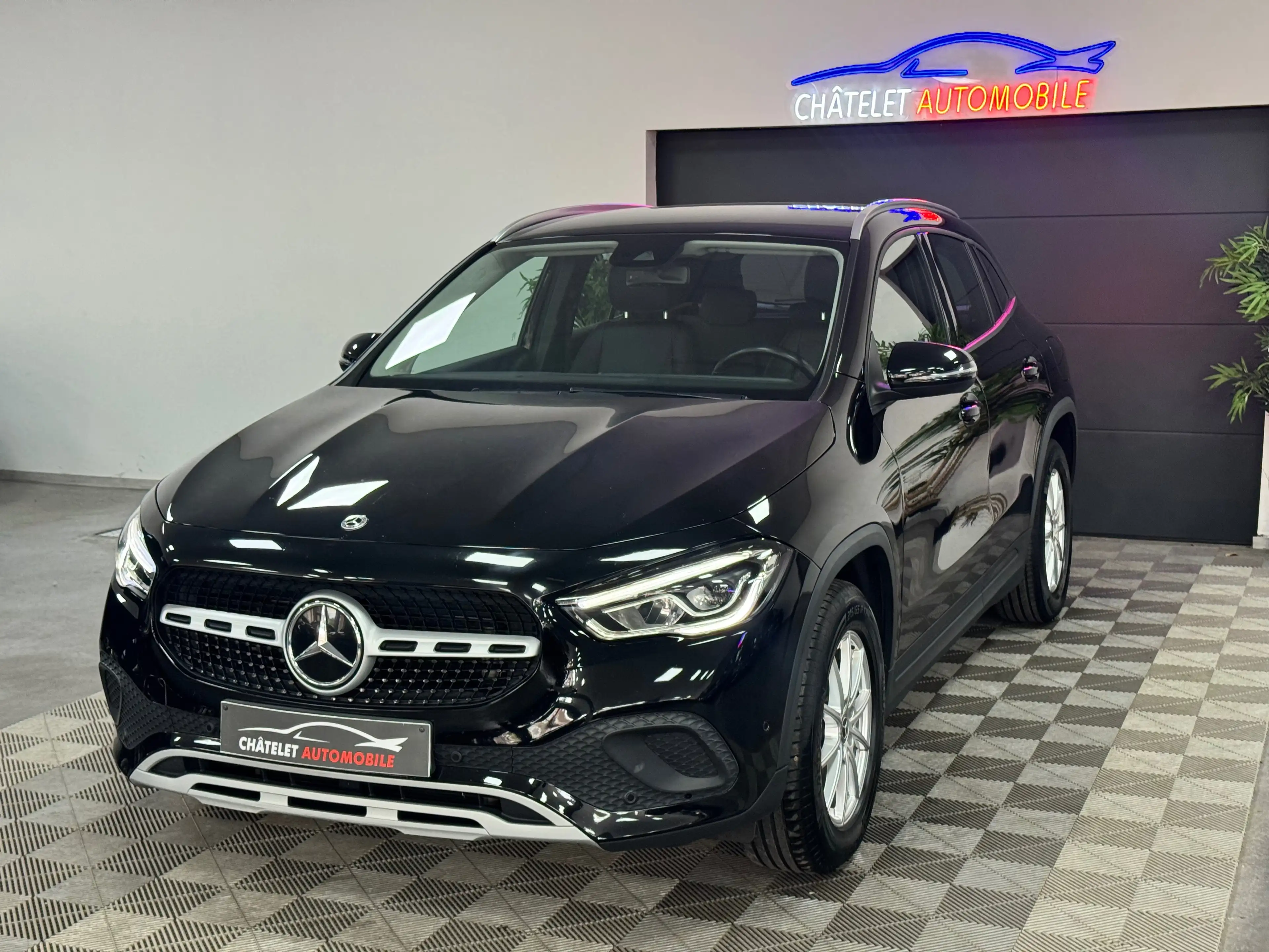Mercedes-Benz GLA 200 GLA 200 d Business Solution état neuf Garantie 12 mois — photo 5