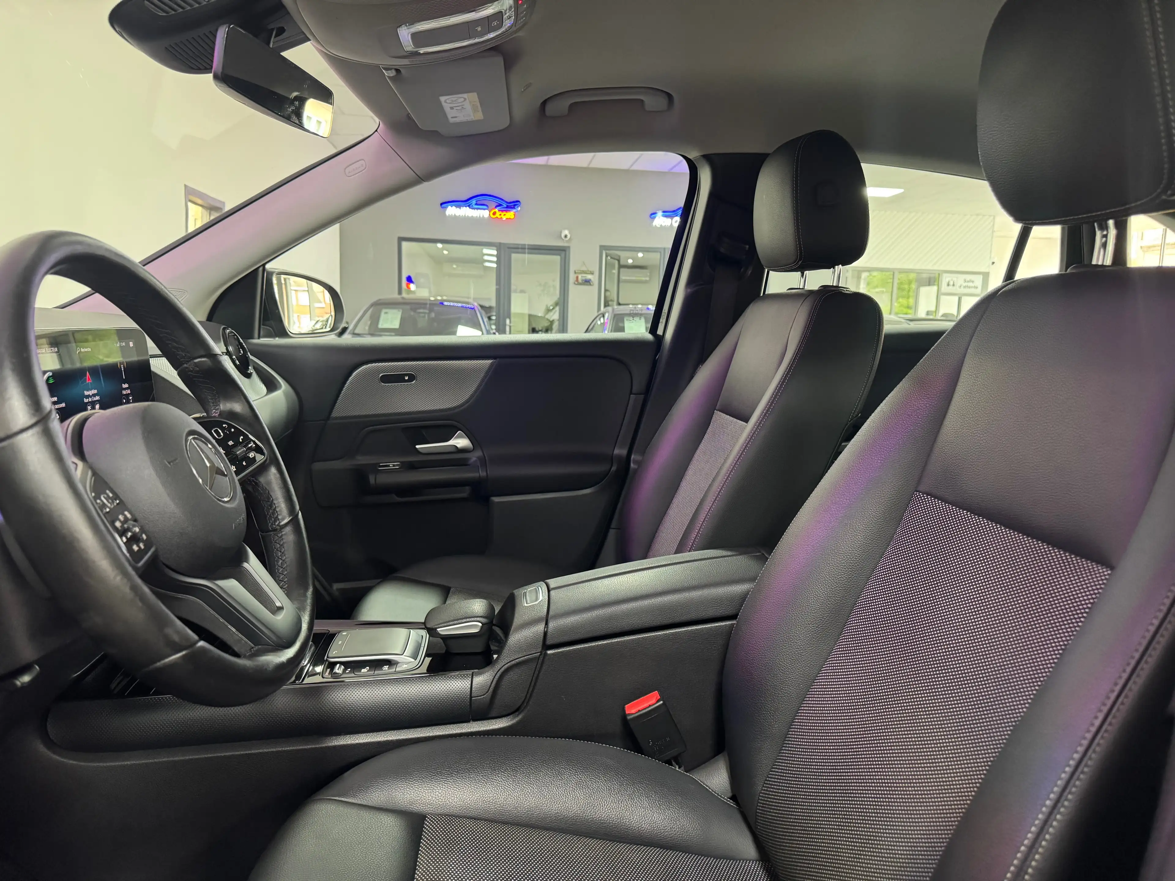 Mercedes-Benz GLA 200 GLA 200 d Business Solution état neuf Garantie 12 mois — photo 15