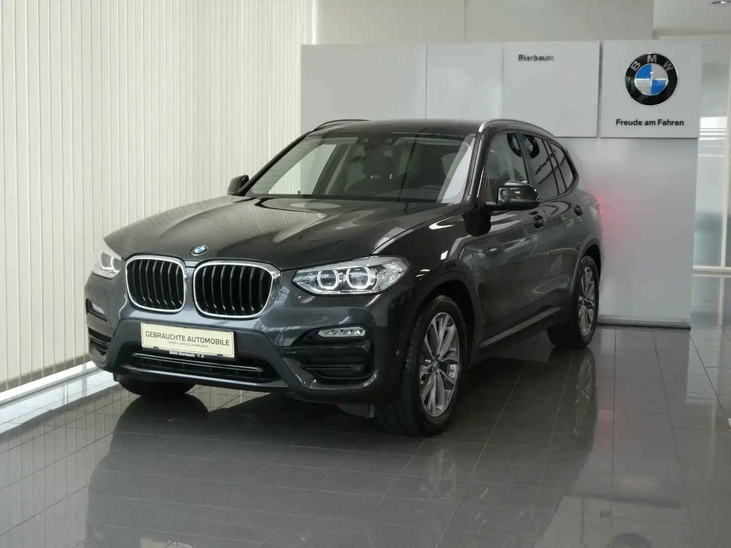BMW X3 xDrive20i Grau - 1