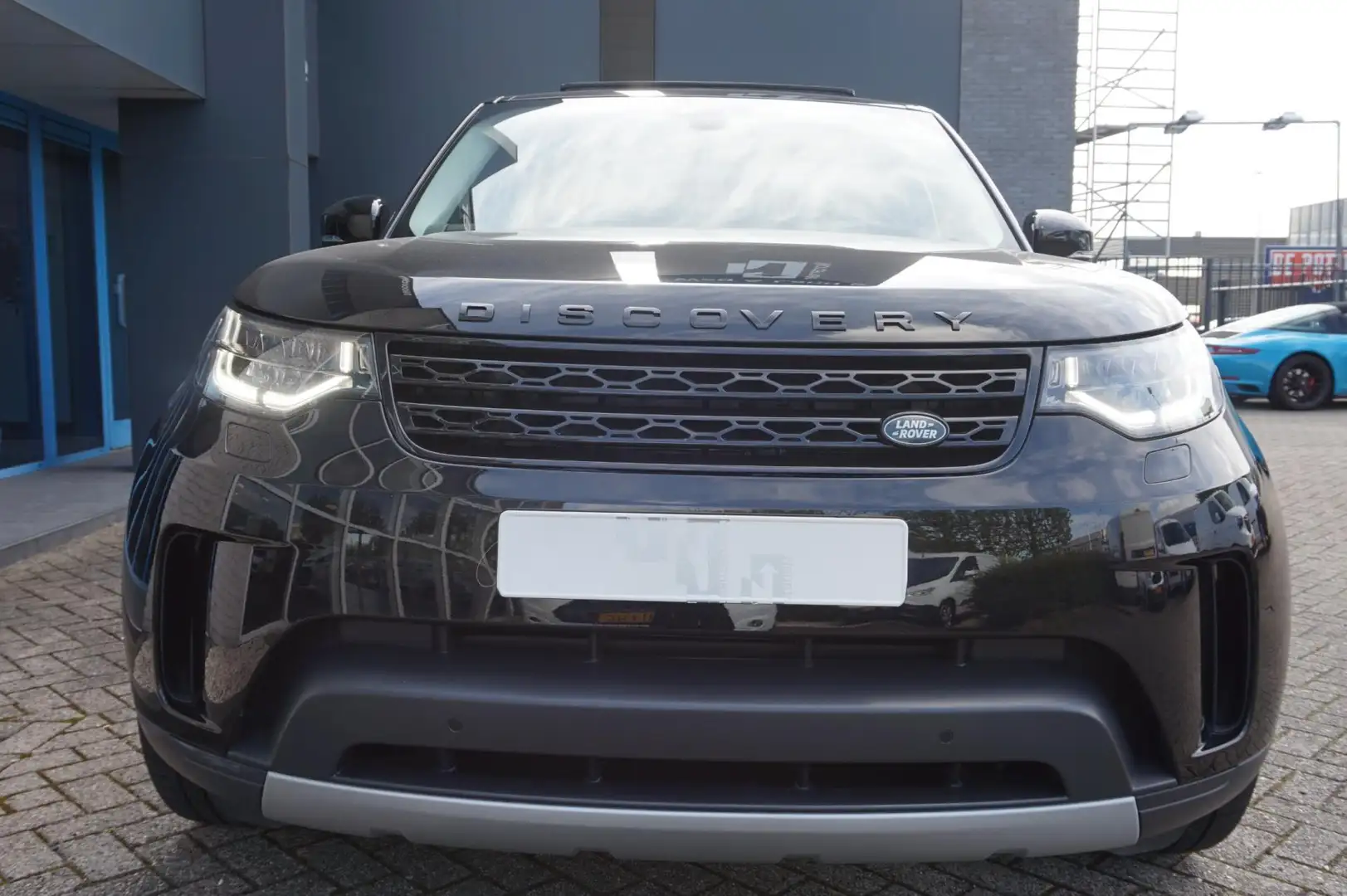 Land Rover Discovery 2.0 Sd4 HSE Luxury panoramadak / trekhaak / grijs Noir - 2
