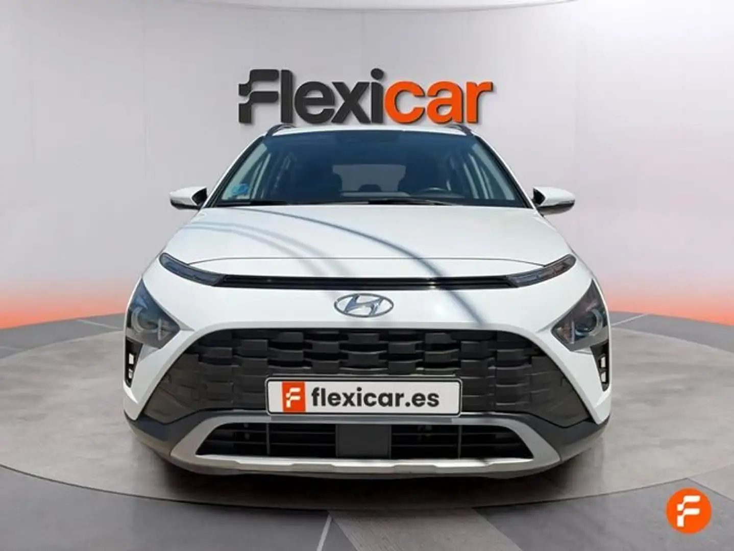 Hyundai BAYON 1.0 TGDI 74kW (100CV) 48V Klass Blanco - 2