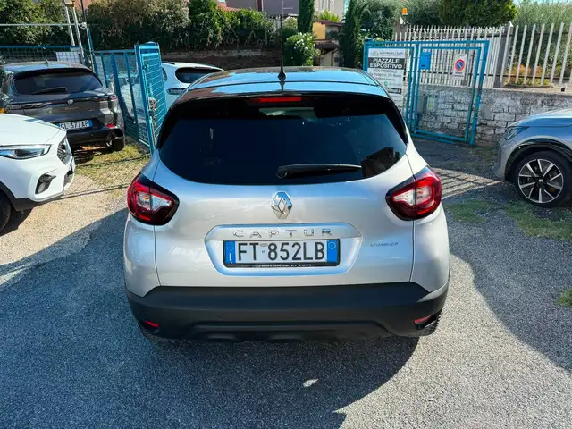 Renault Captur view 5