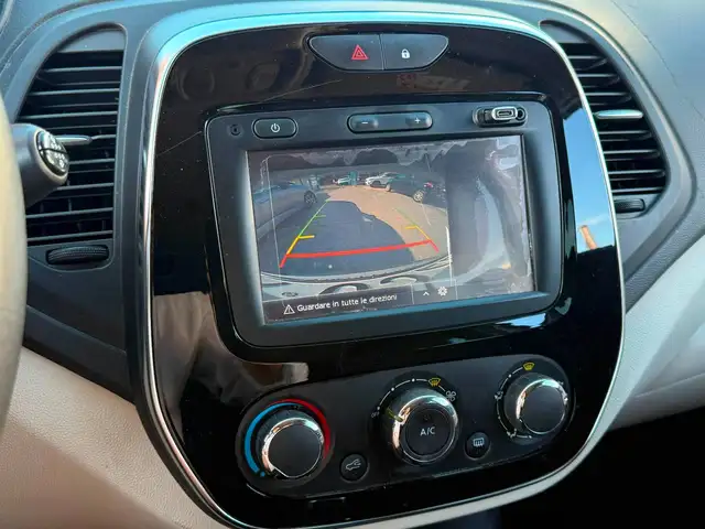 Renault Captur view 10