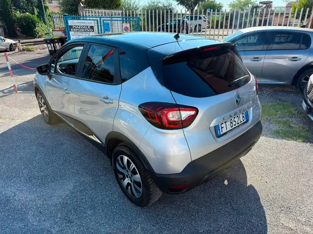 Renault Captur view 6