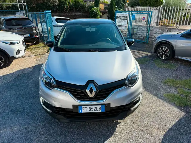 Renault Captur view 2