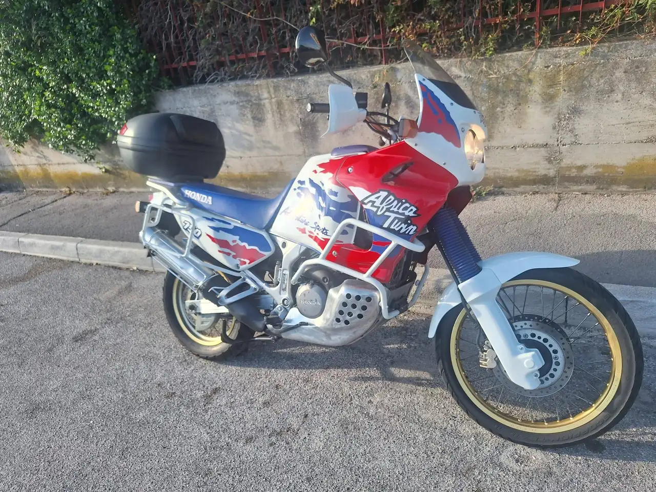 Honda XRV 750