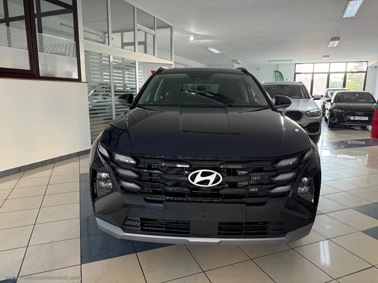 Hyundai TUCSON 1.6 CRDI 48V DCT Business KM ZERO UFFICIALE ITALIA Blau - 2