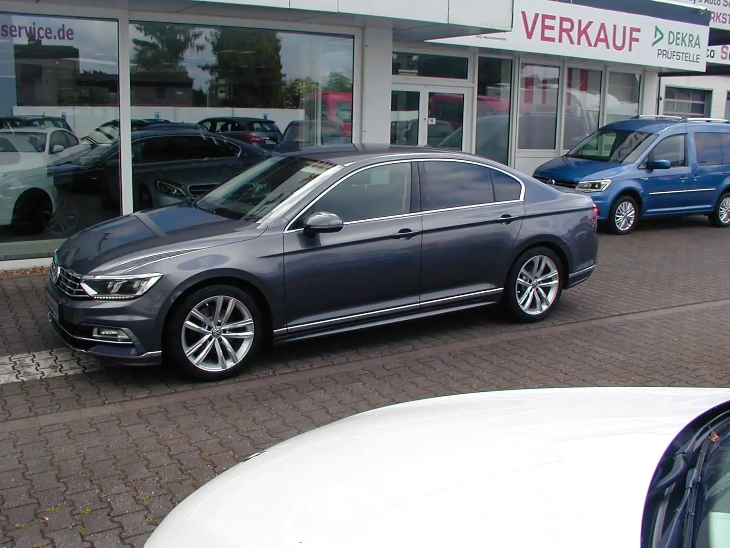 Volkswagen Passat 1.4 TSI  Highline Leder Navi R-Line Top Grau - 2