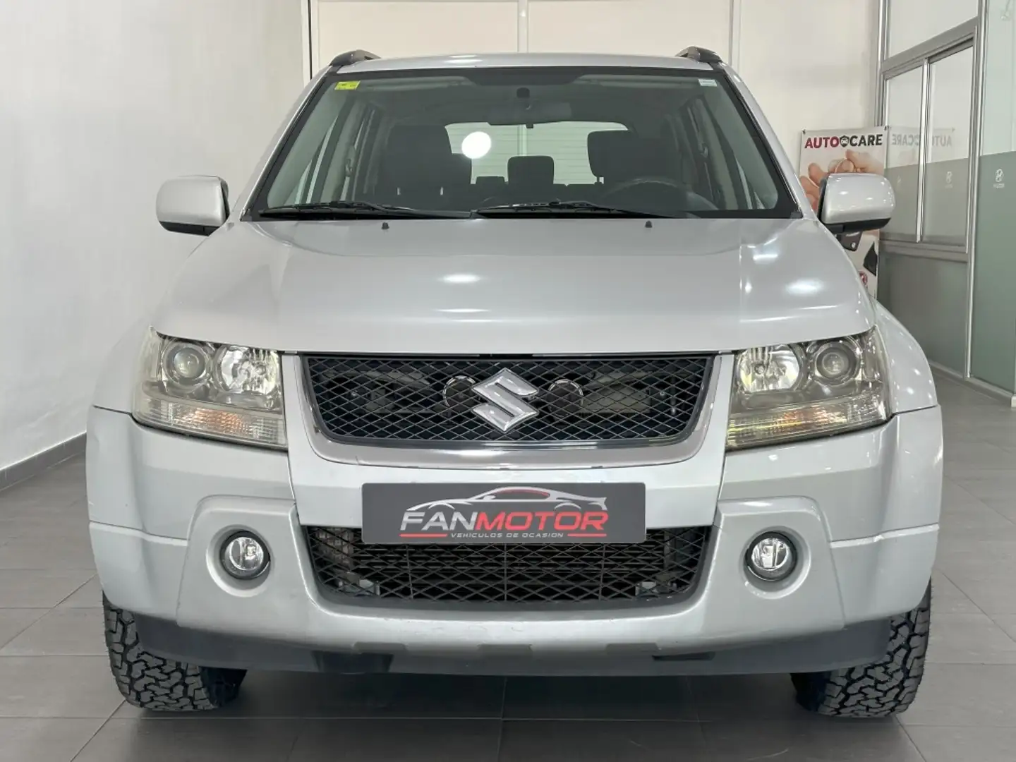 Suzuki Grand Vitara 1.9DDiS JLX-E Grigio - 1