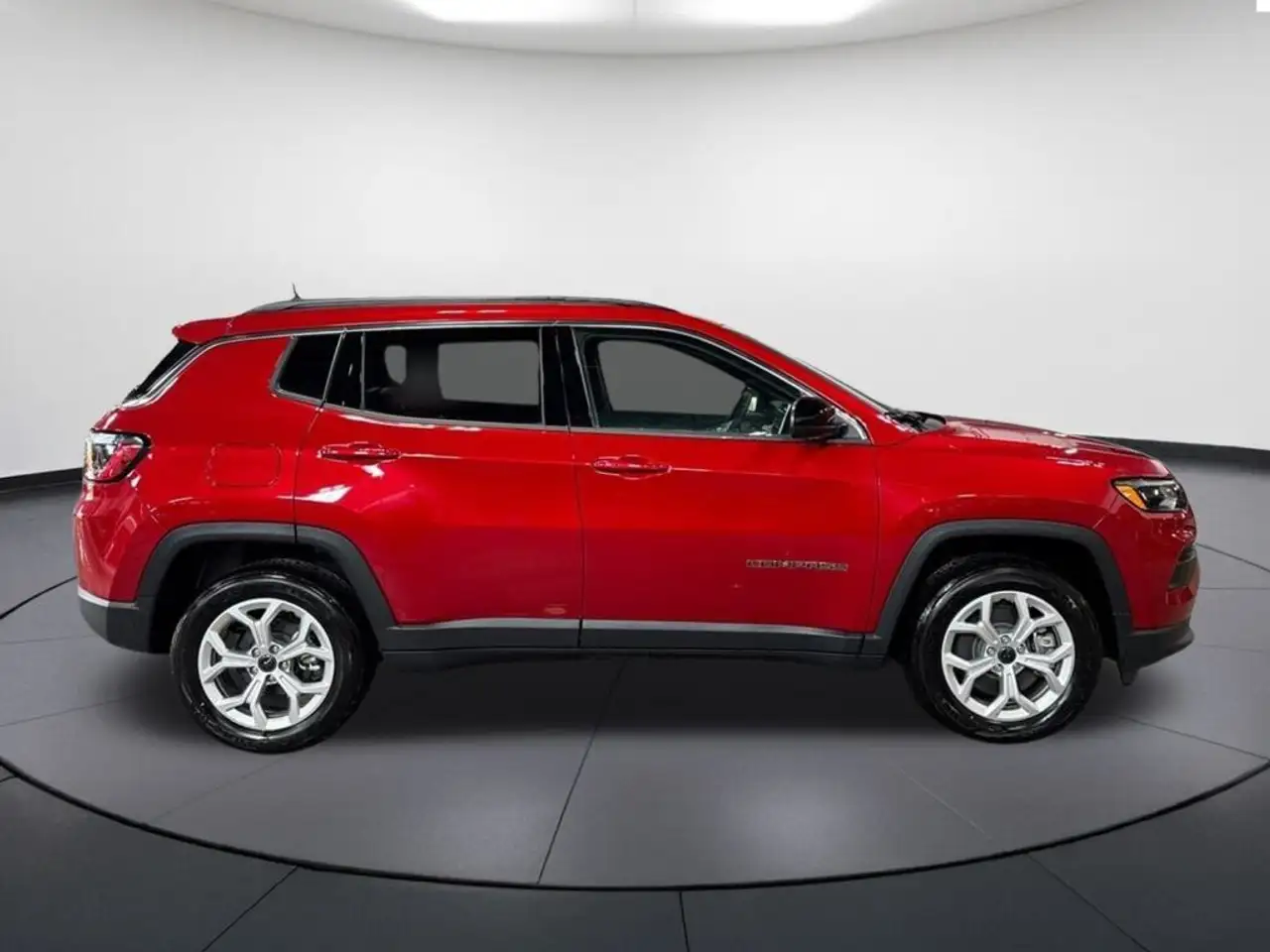 Jeep Compass снимка Jeep Compass