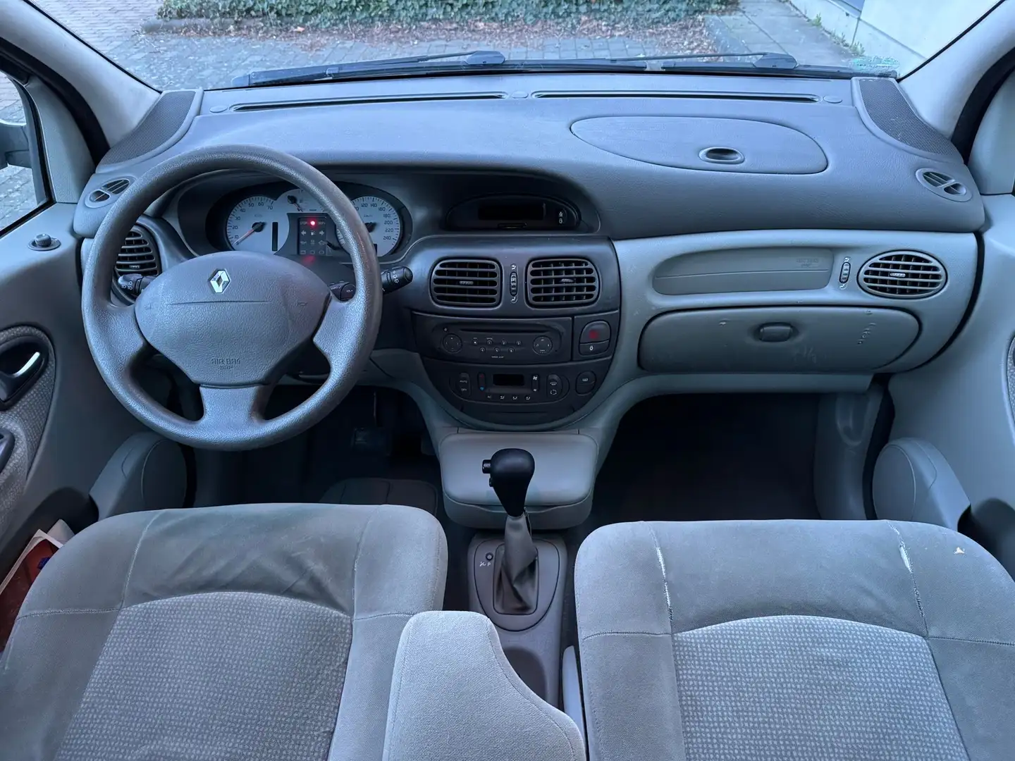 Renault Scenic Scenic RX4 2.0 Automatik Grau - 2