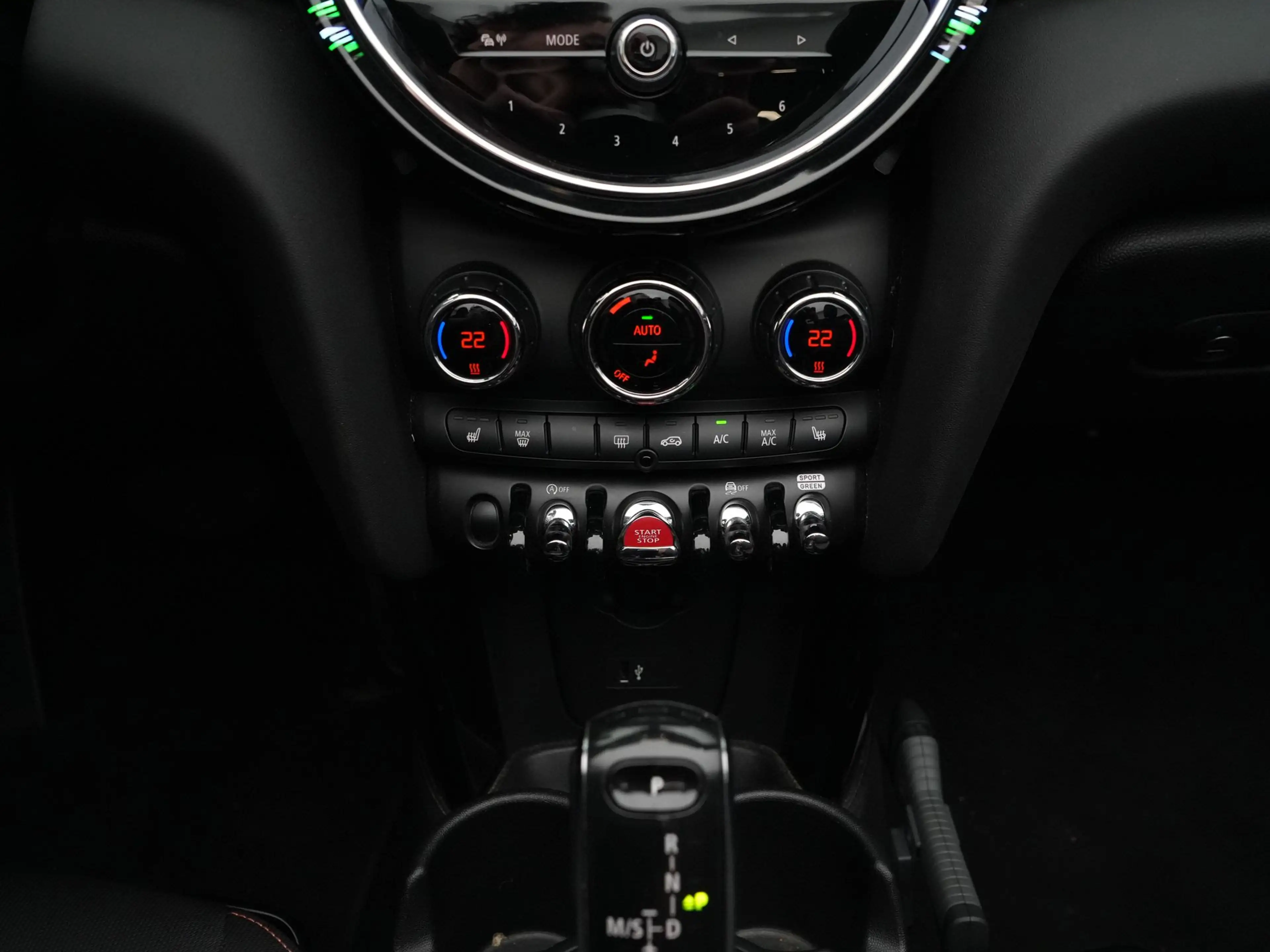 MINI Cooper Cabrio Classic Aut. — photo 13