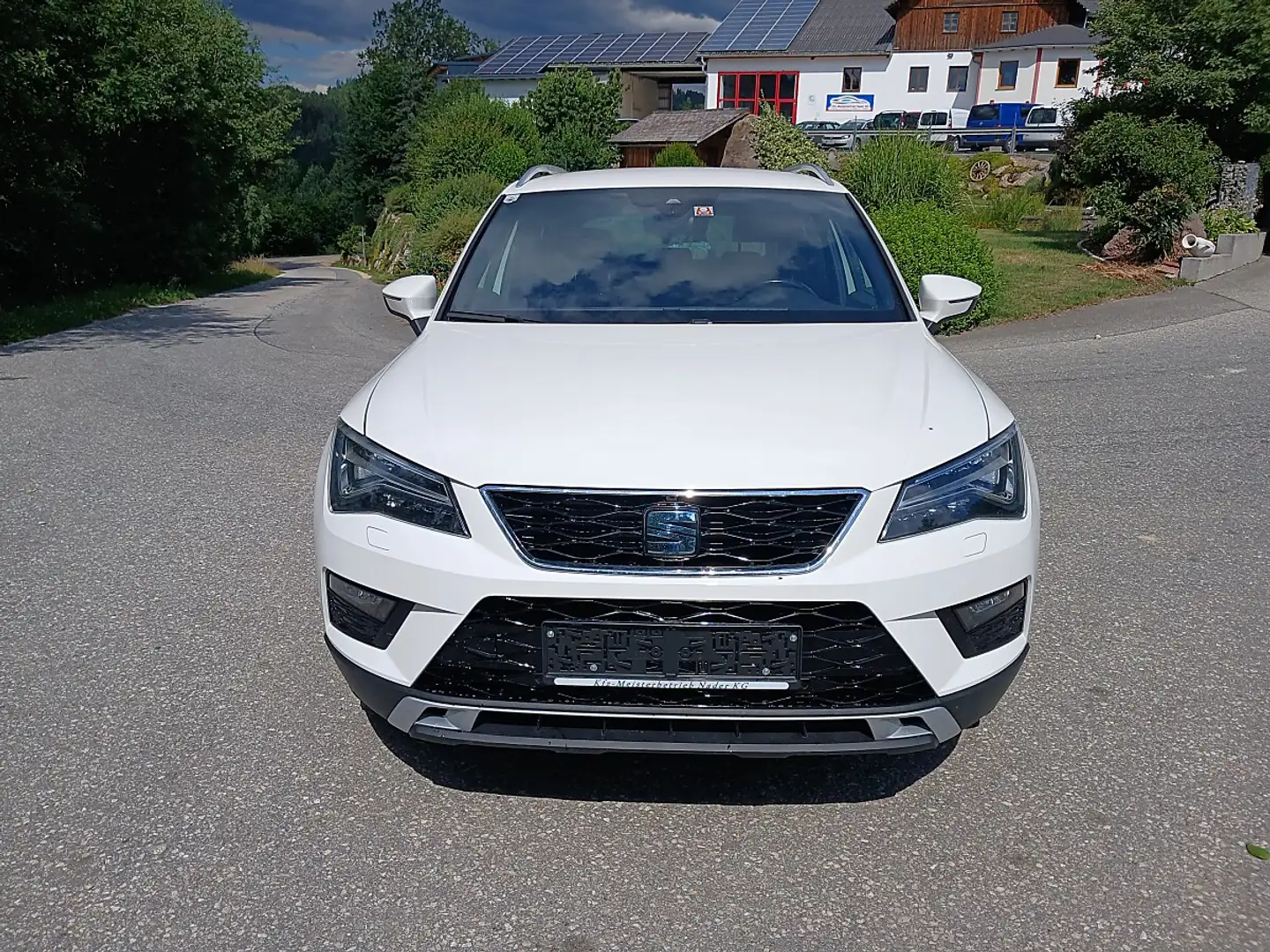 SEAT Ateca 1,6 Xcellence TDI – ACC • LED • AHK • Alcantara... Weiß - 2