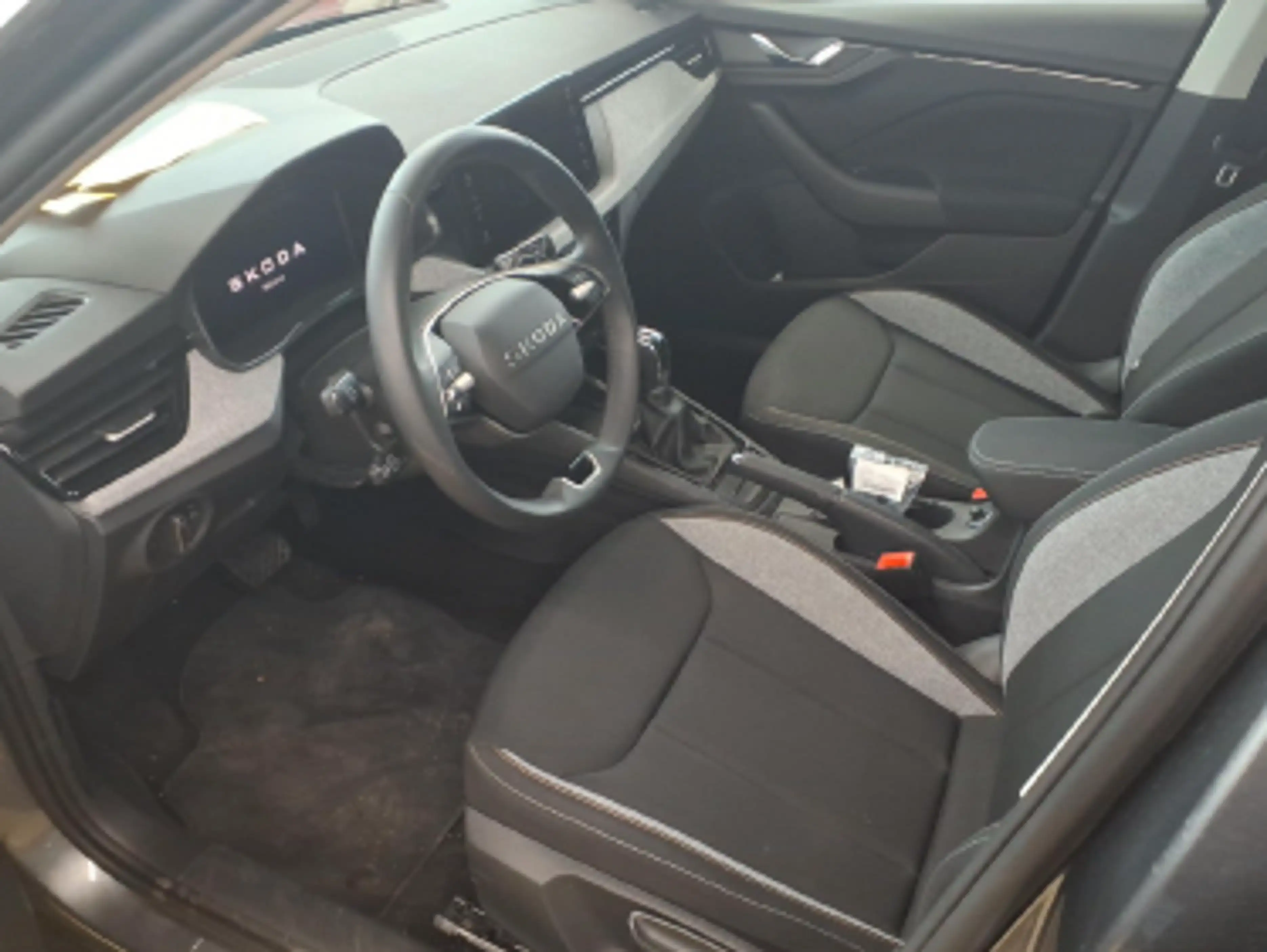 Skoda Kamiq Selection 1,5l TSI DSG * RFK SHZ NAVI AHK* — photo 5