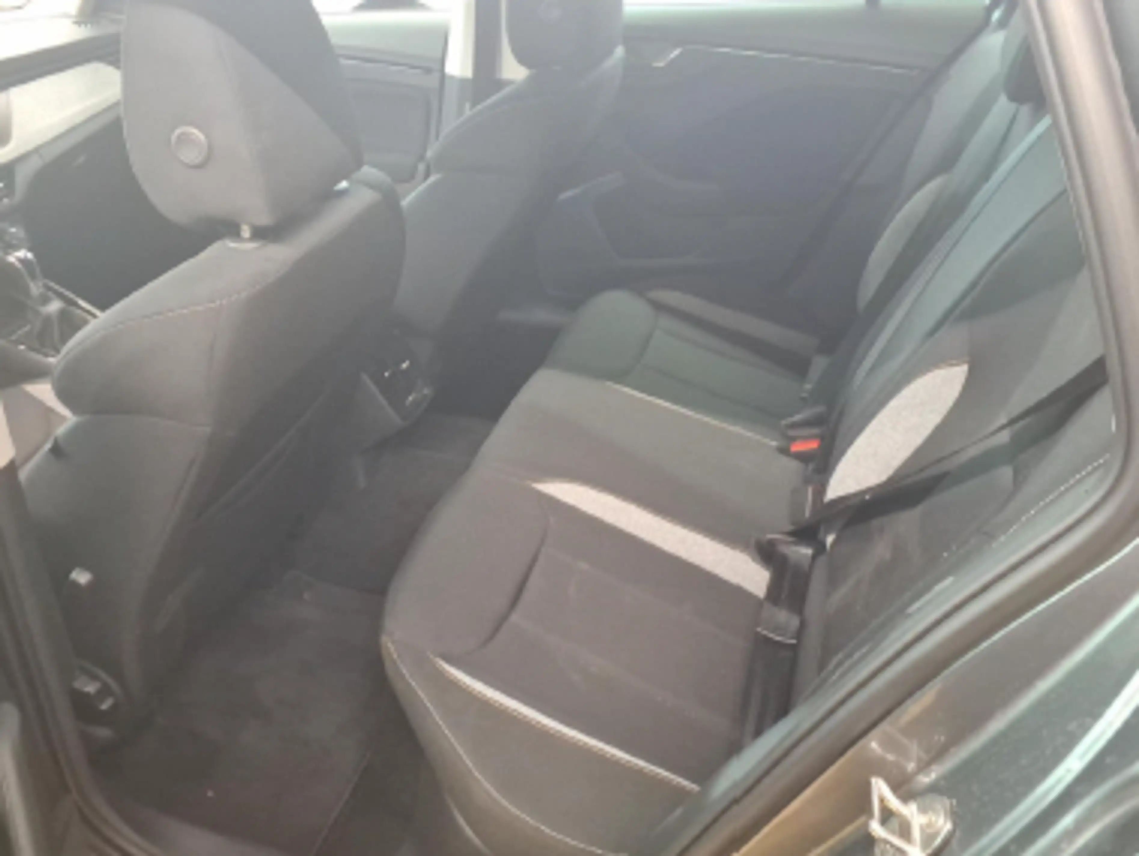 Skoda Kamiq Selection 1,5l TSI DSG * RFK SHZ NAVI AHK* — photo 6