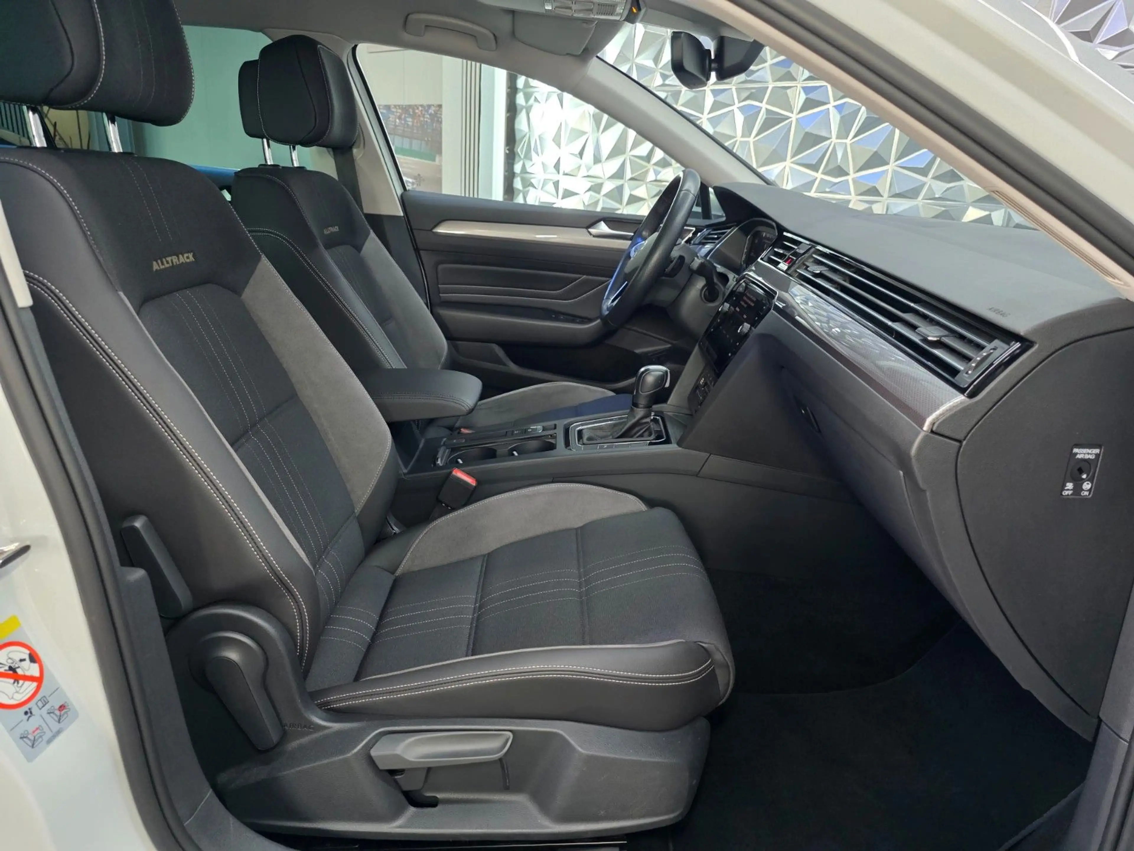 Volkswagen Passat Alltrack 2.0 TDI SCR DSG 4MOTION — photo 12
