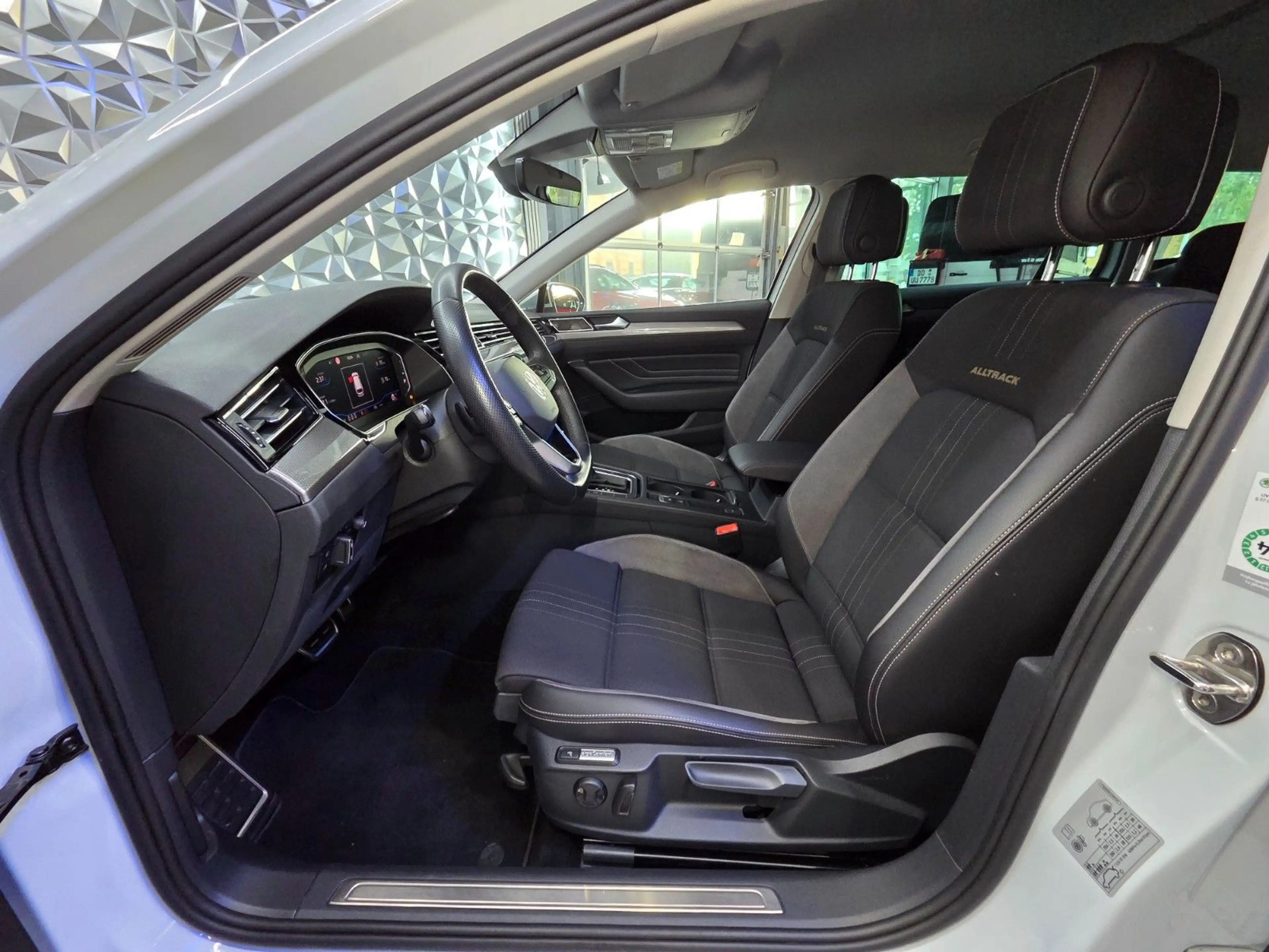Volkswagen Passat Alltrack 2.0 TDI SCR DSG 4MOTION — photo 13