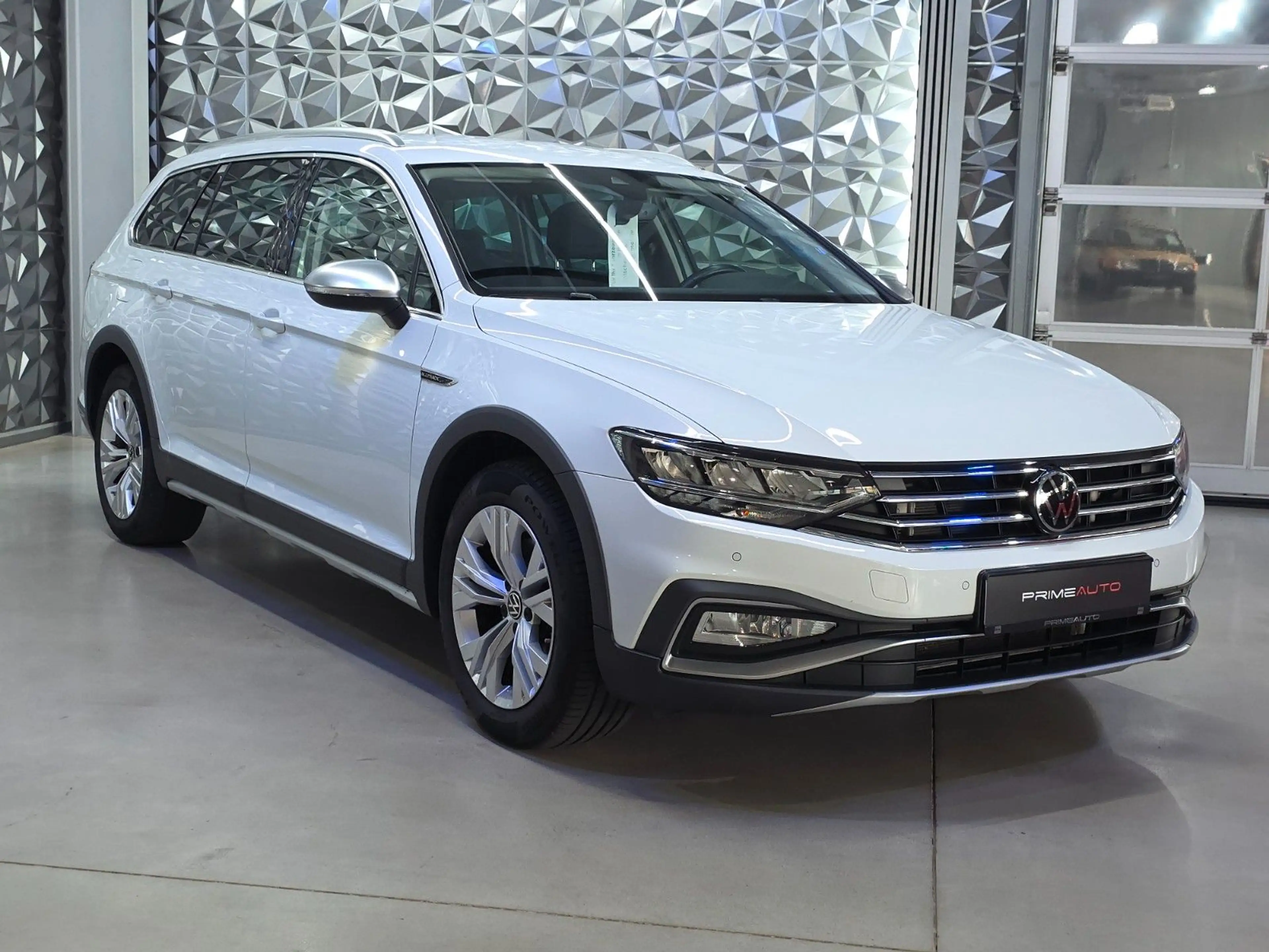 Volkswagen Passat Alltrack 2.0 TDI SCR DSG 4MOTION — photo 3