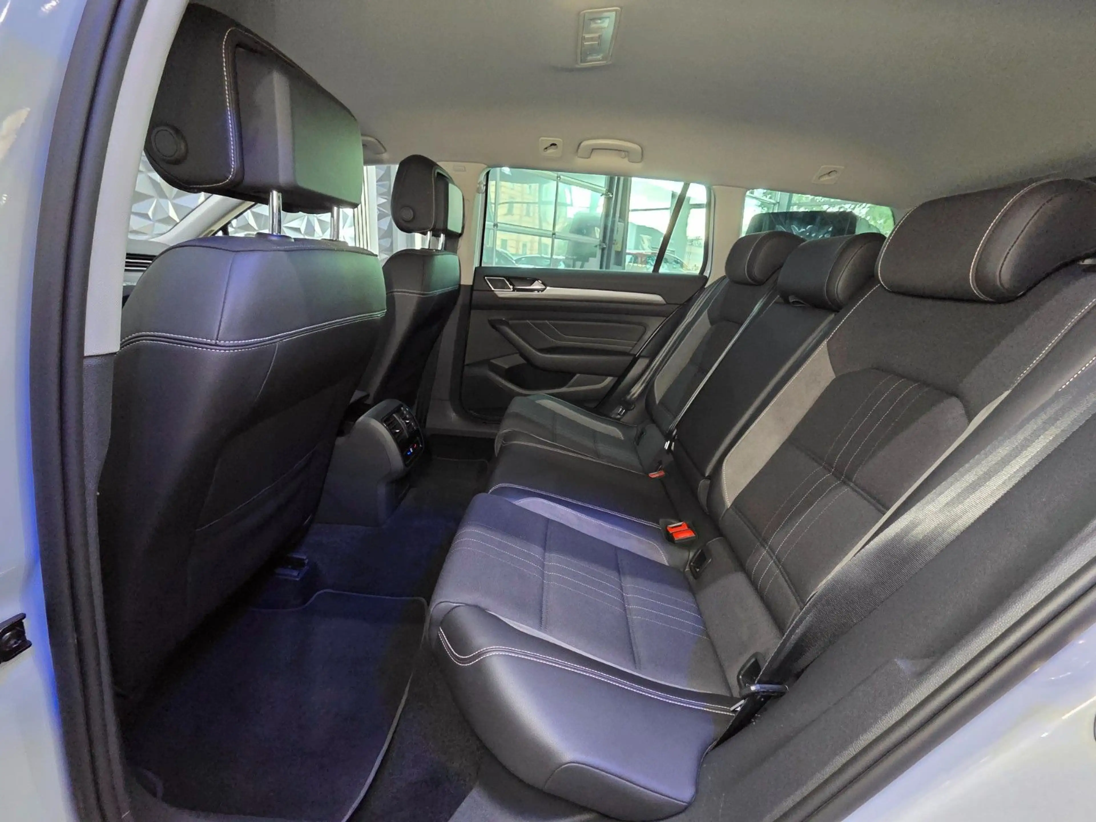 Volkswagen Passat Alltrack 2.0 TDI SCR DSG 4MOTION — photo 14